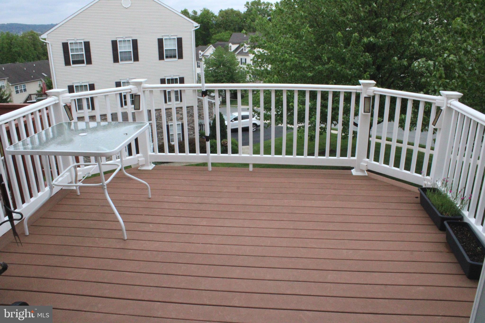 WOODCREST HILLS - Residential