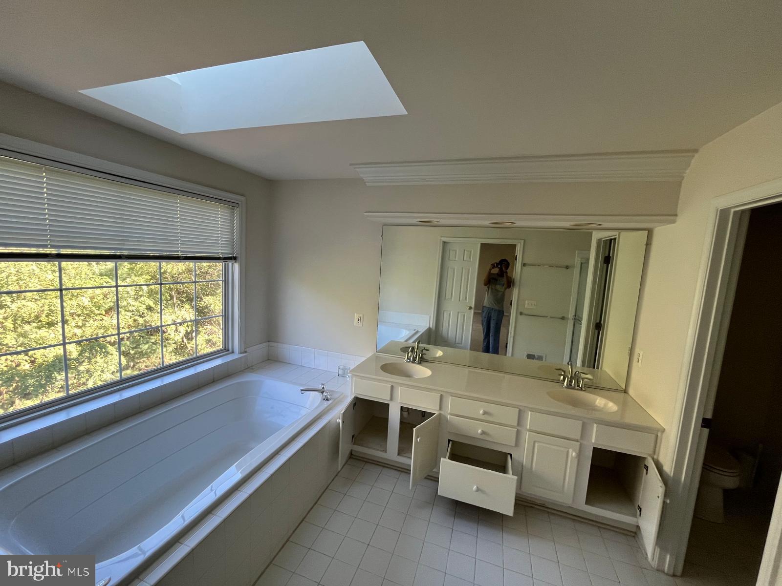 OAKMILL - Residential Lease