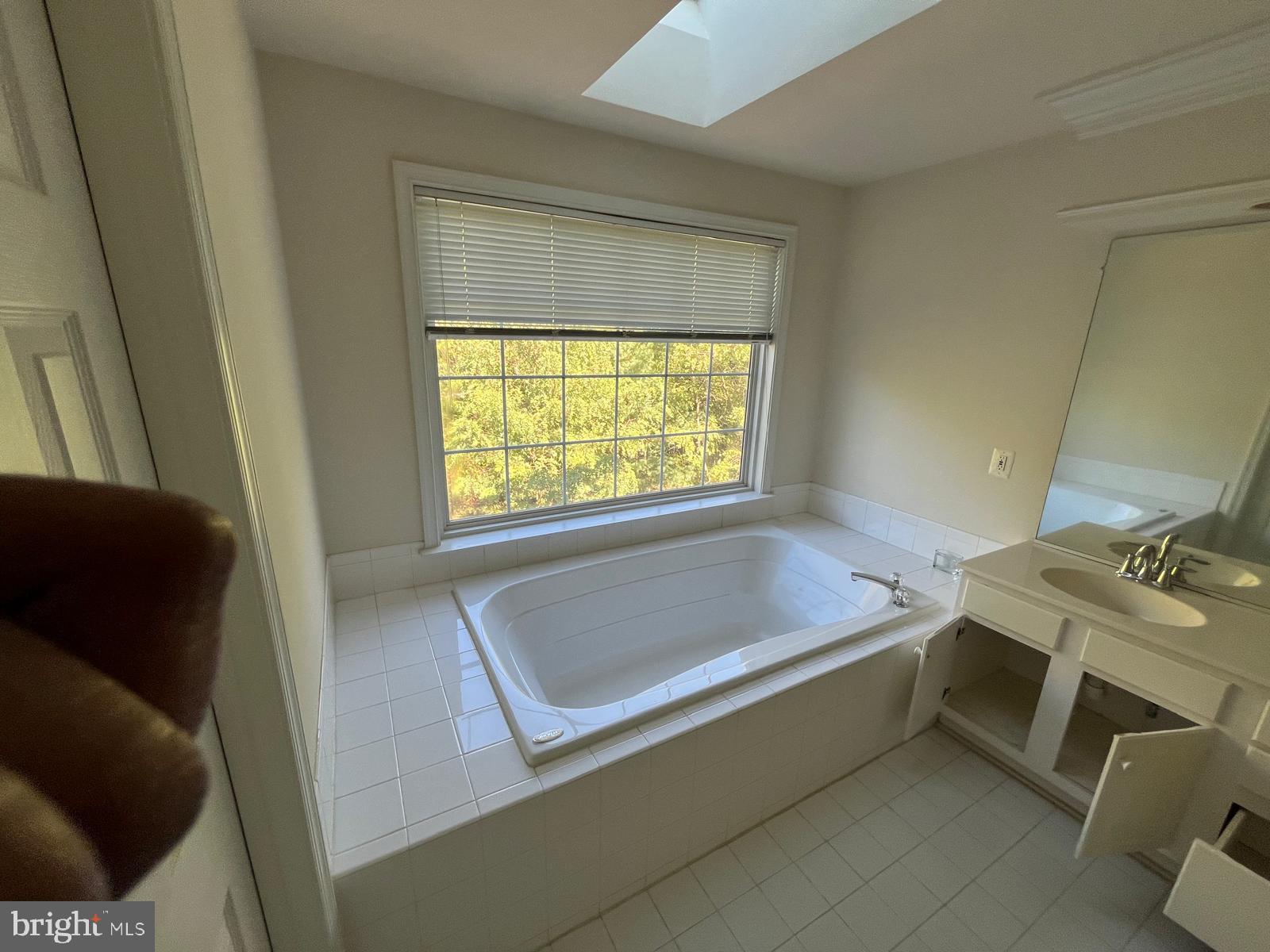 OAKMILL - Residential Lease