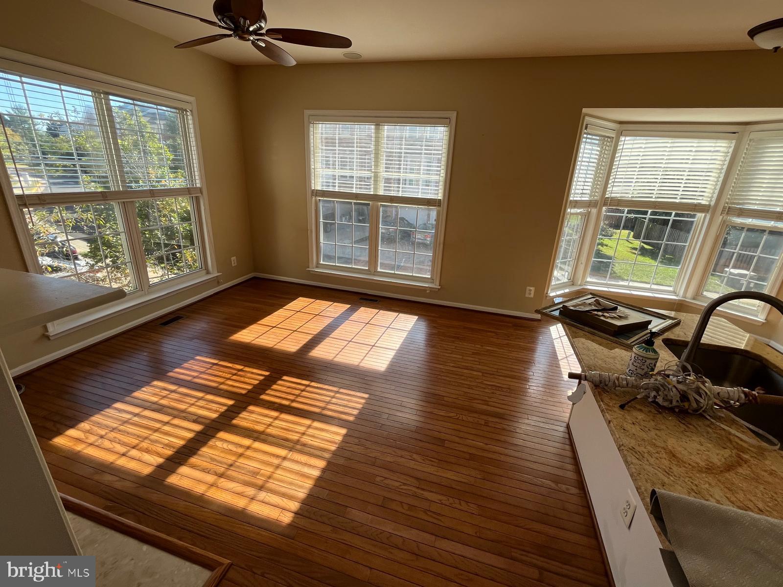 OAKMILL - Residential Lease