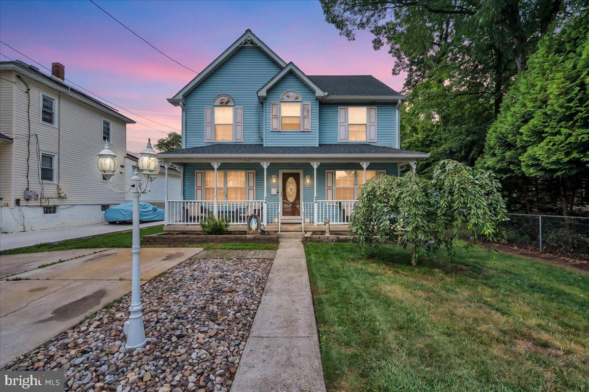 24 COUNTY AVENUE