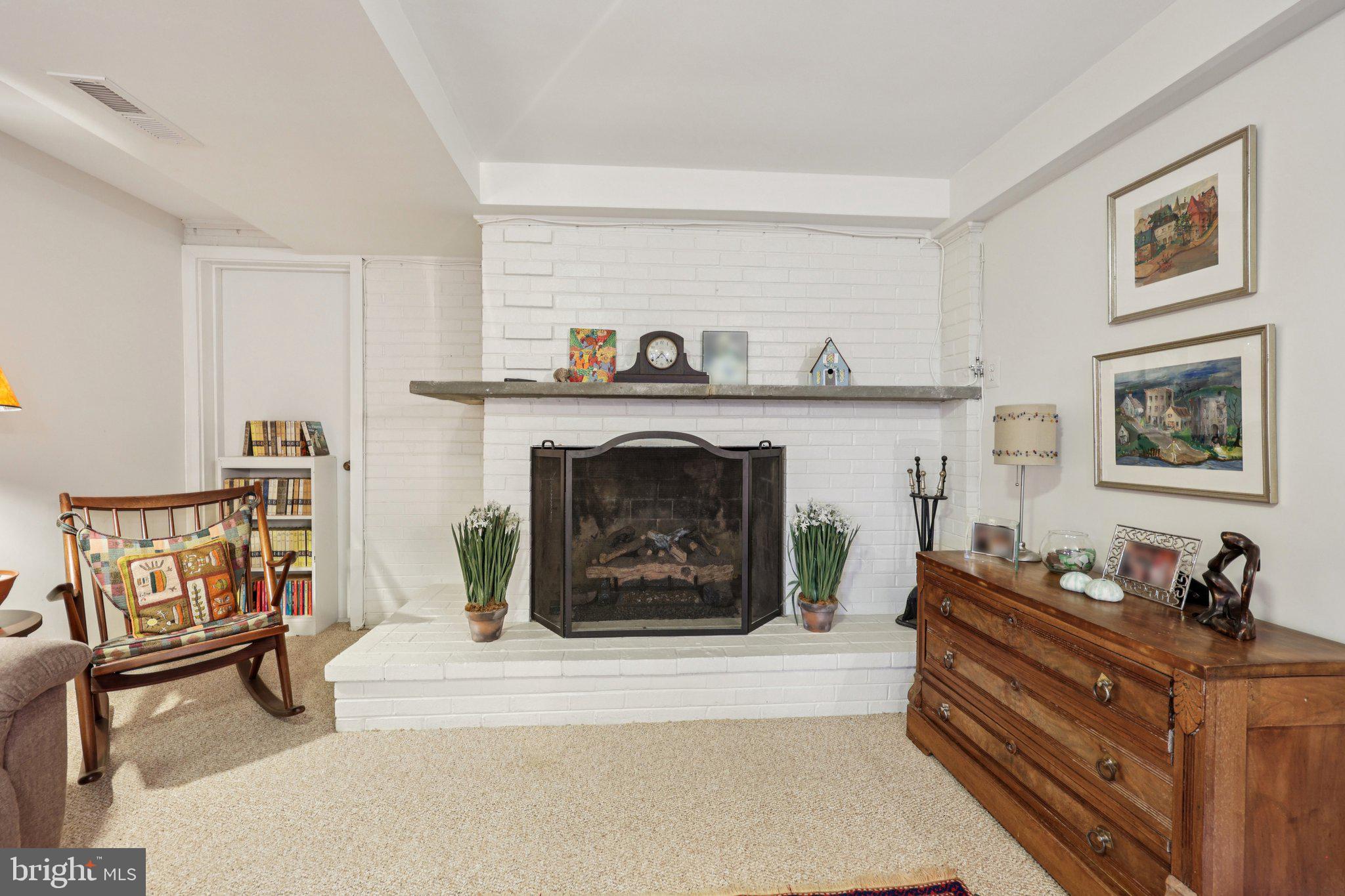 KENWOOD PARK - Residential