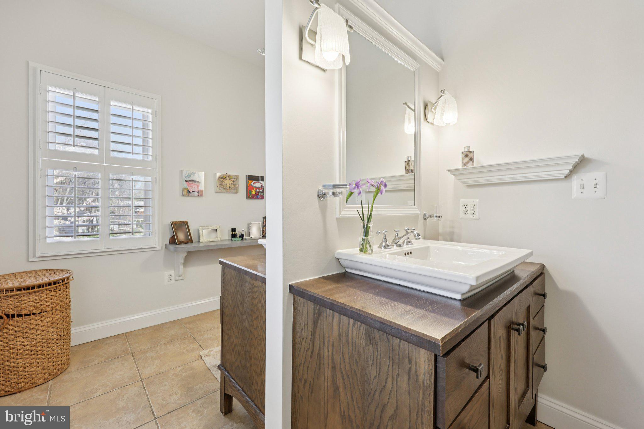 KENWOOD PARK - Residential