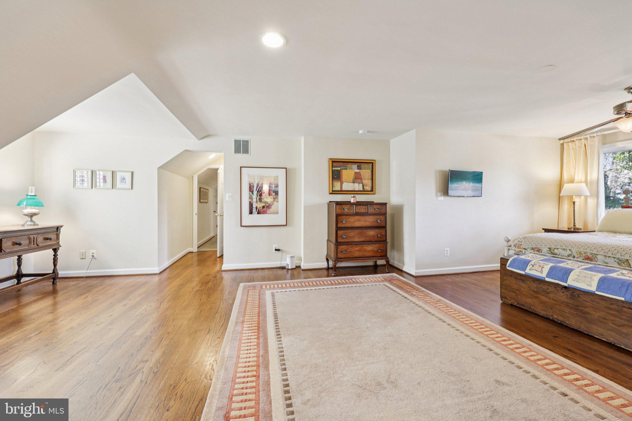 KENWOOD PARK - Residential