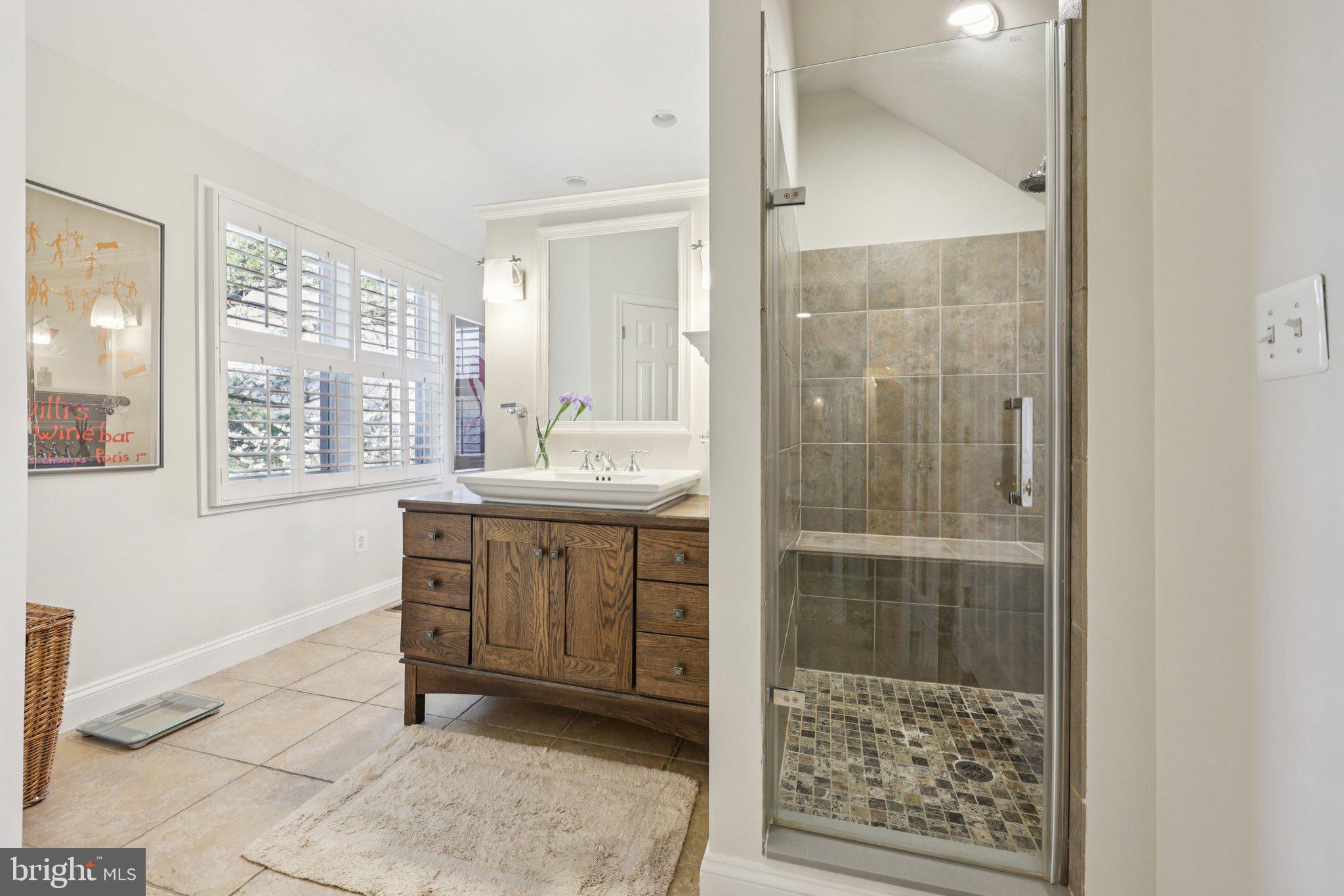 KENWOOD PARK - Residential