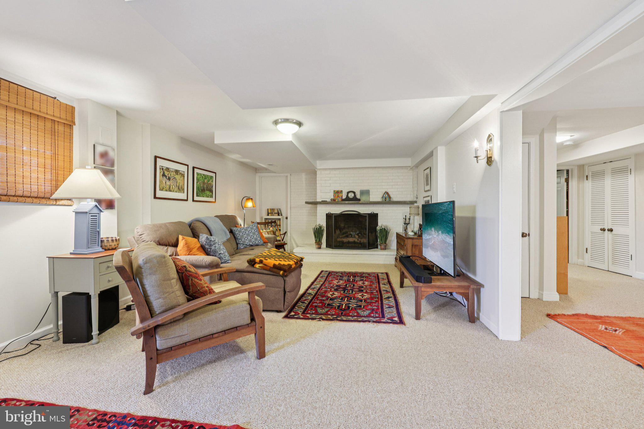 KENWOOD PARK - Residential