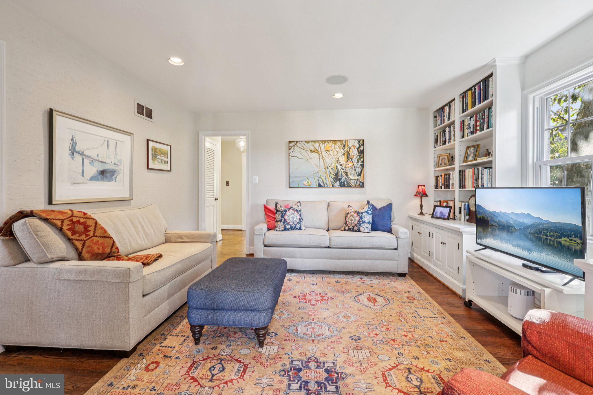 KENWOOD PARK - Residential