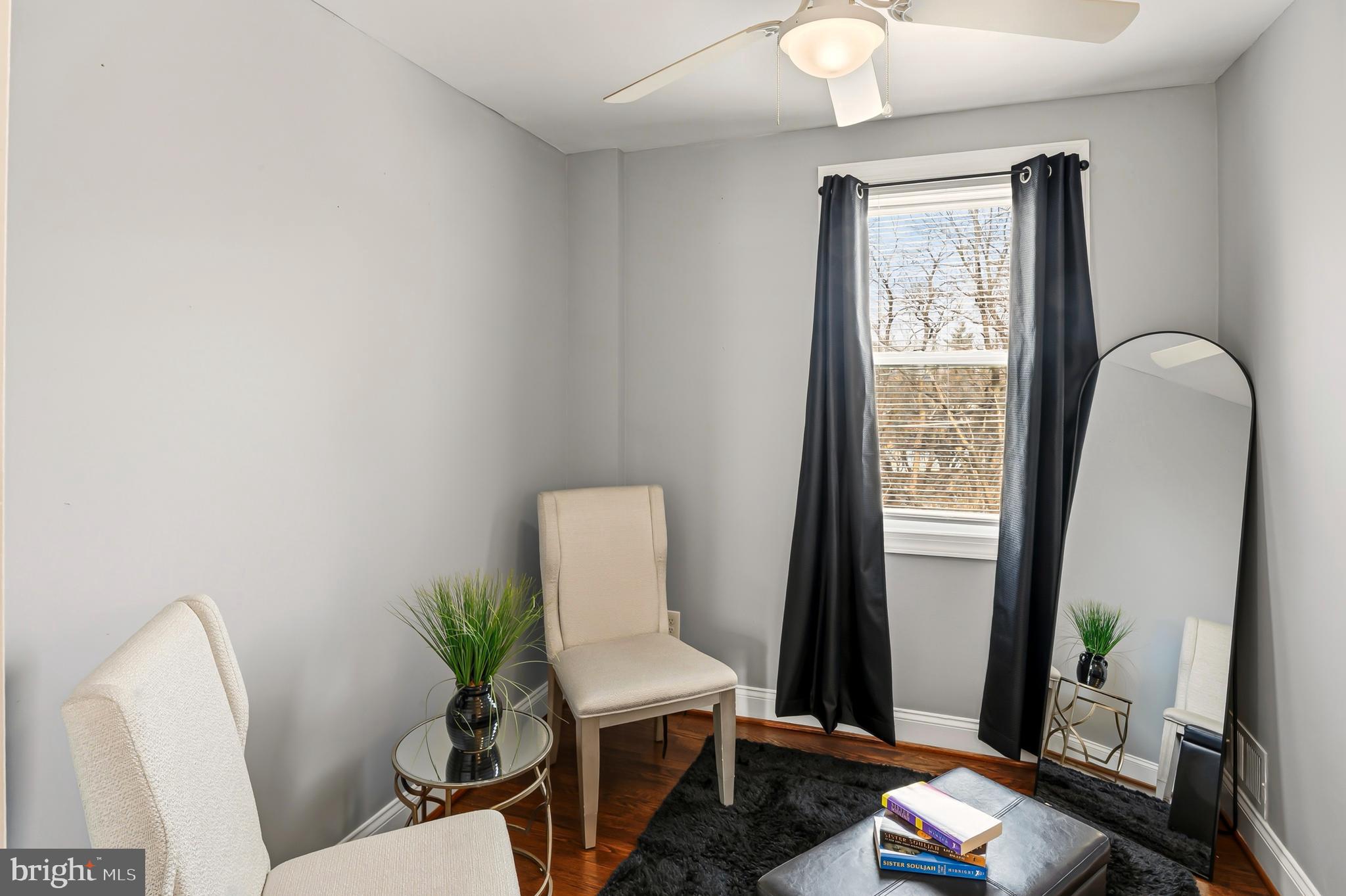 INGLESIDE PARK - Residential