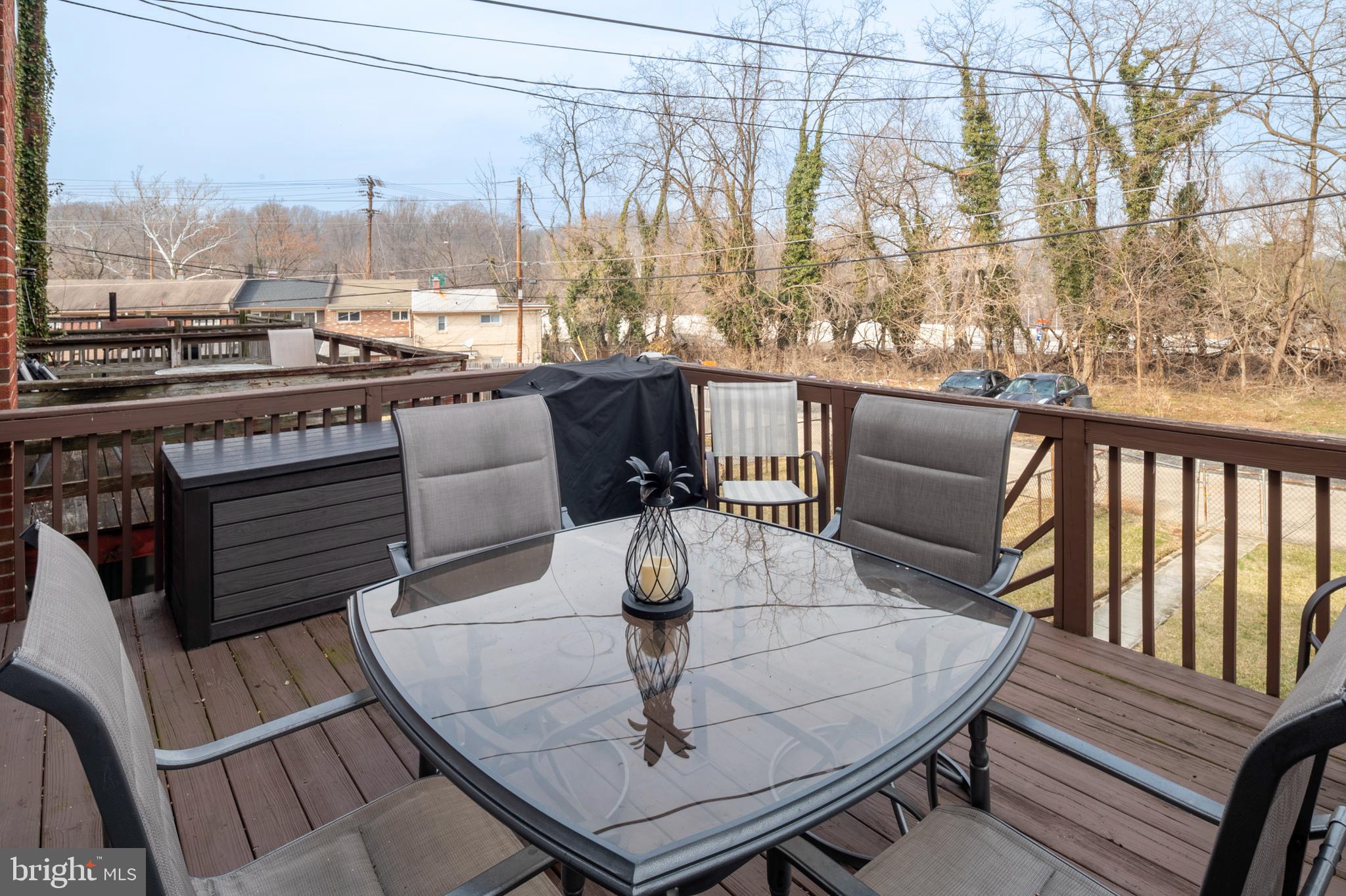 INGLESIDE PARK - Residential