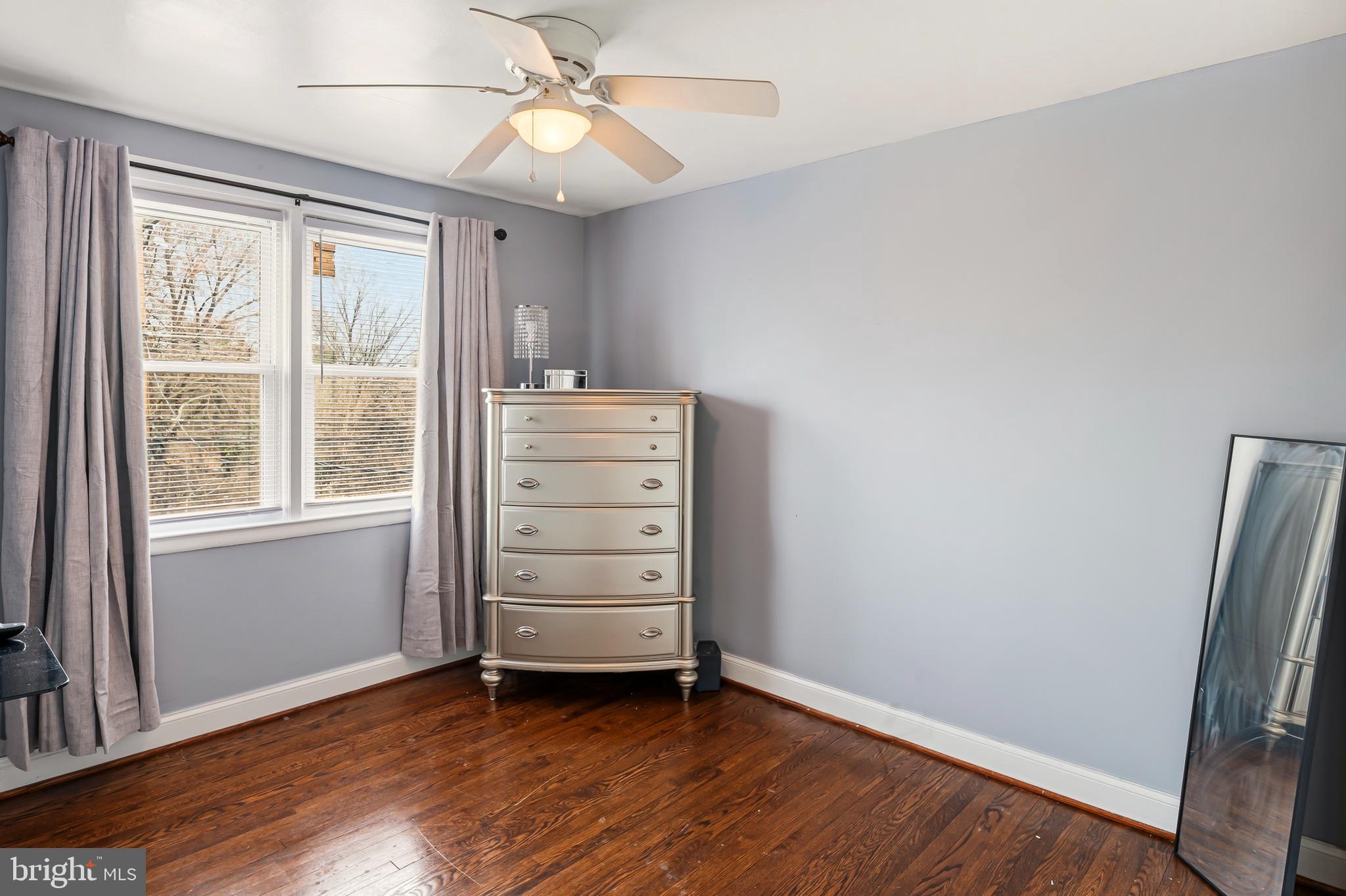 INGLESIDE PARK - Residential