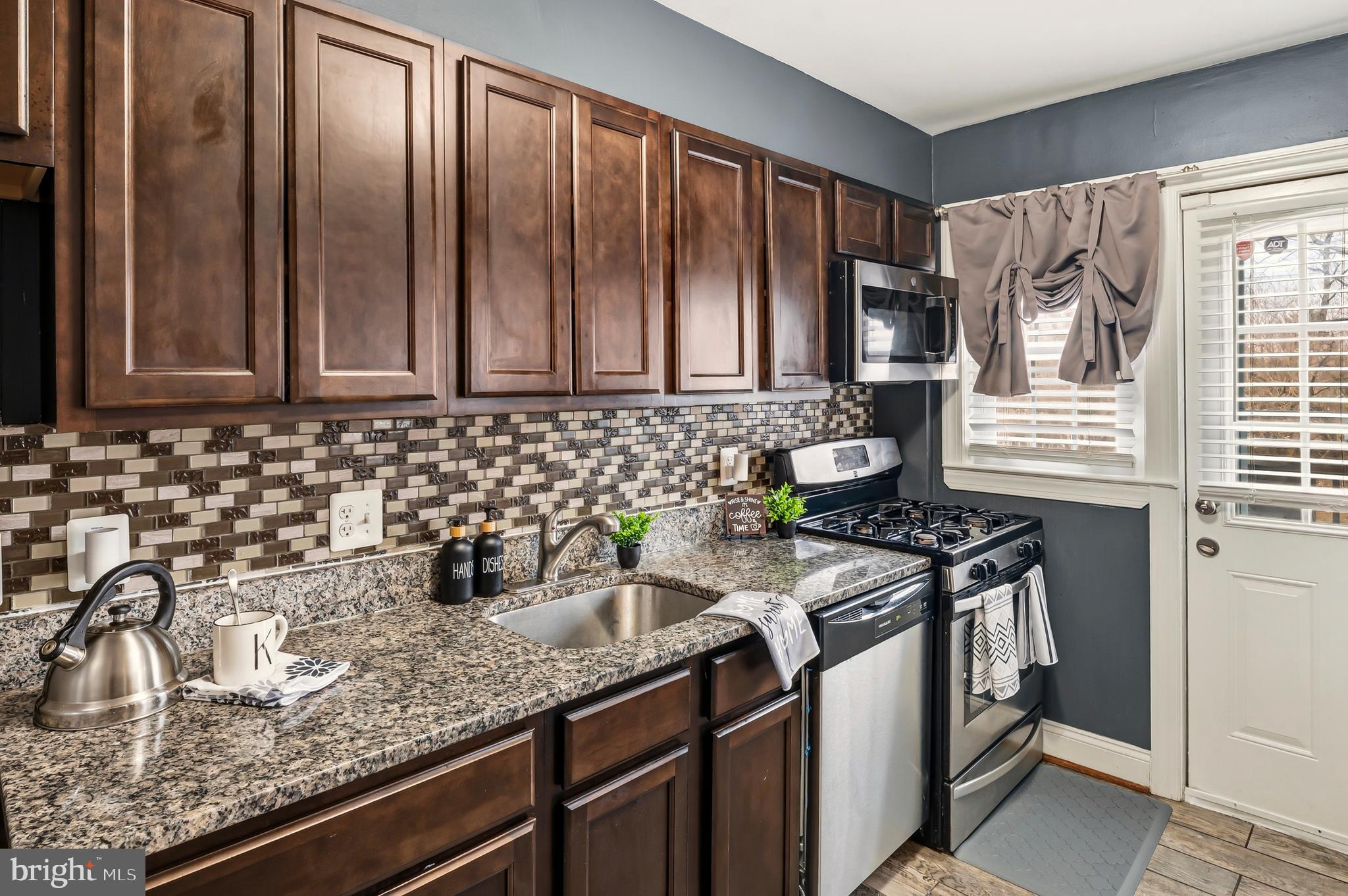 INGLESIDE PARK - Residential