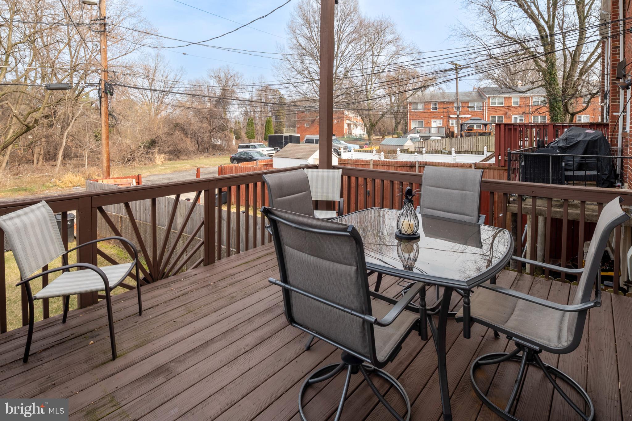 INGLESIDE PARK - Residential