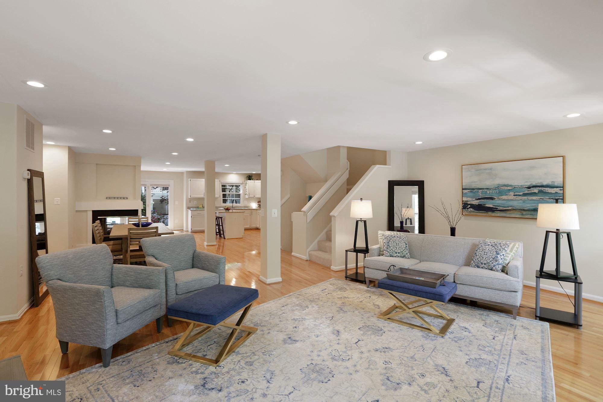 VIRGINIA CENTER - Residential