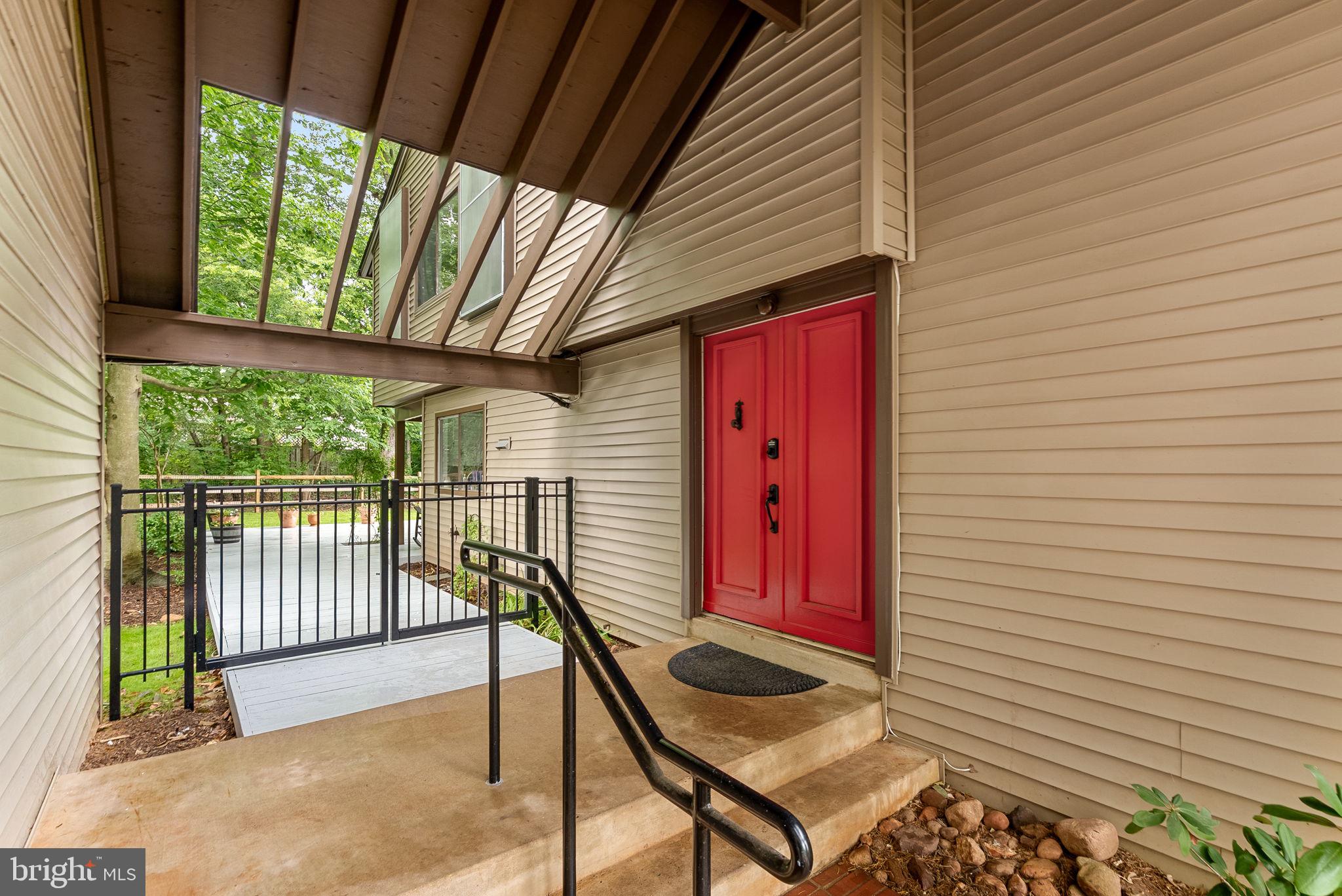 11 GREENCASTLE ROAD