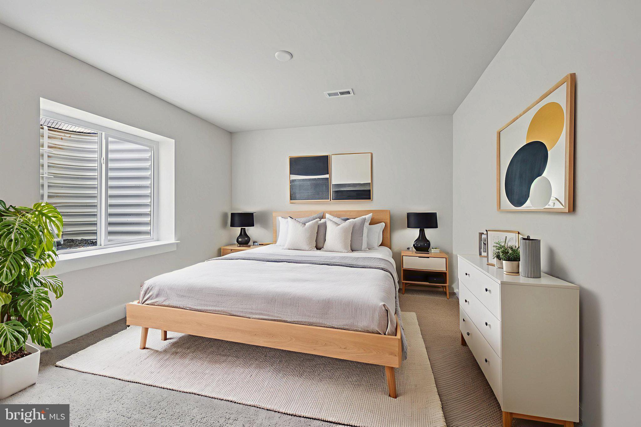 WILLOW RUN - Residential