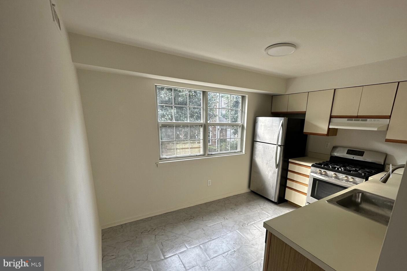 ELKINS PARK - Residential Lease