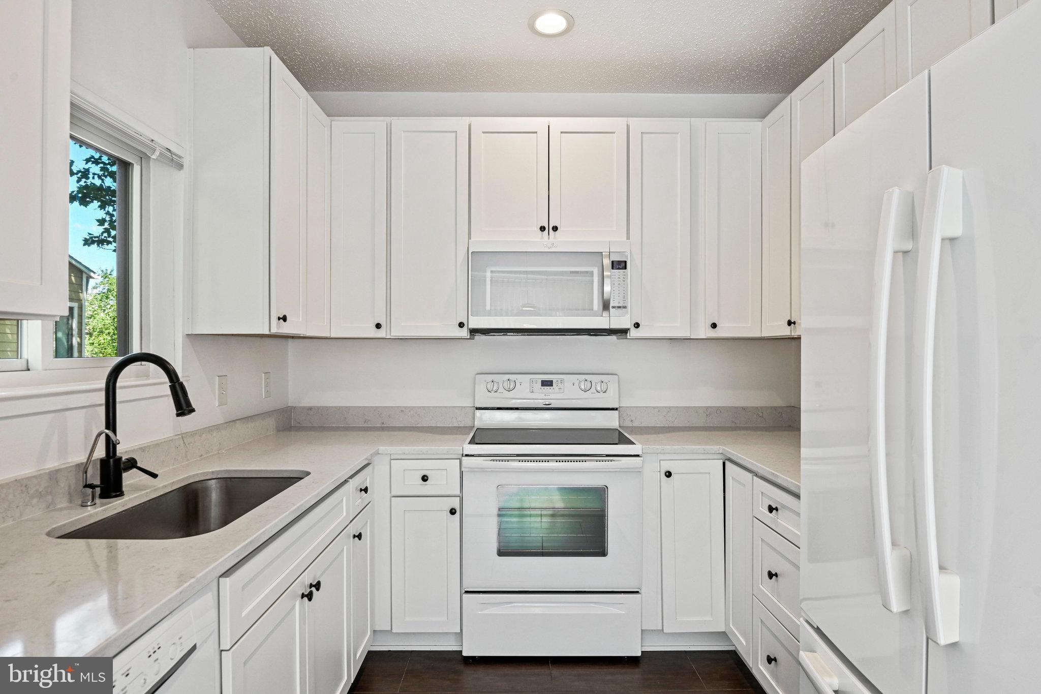 VILLARIDGE - Residential Lease