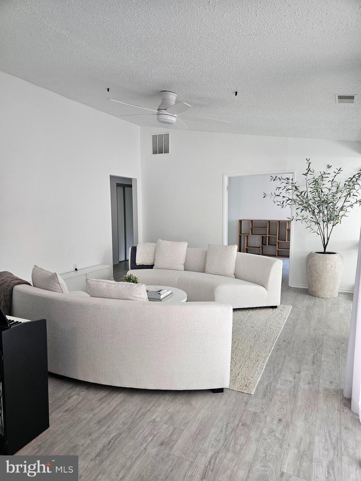 VILLARIDGE - Residential Lease