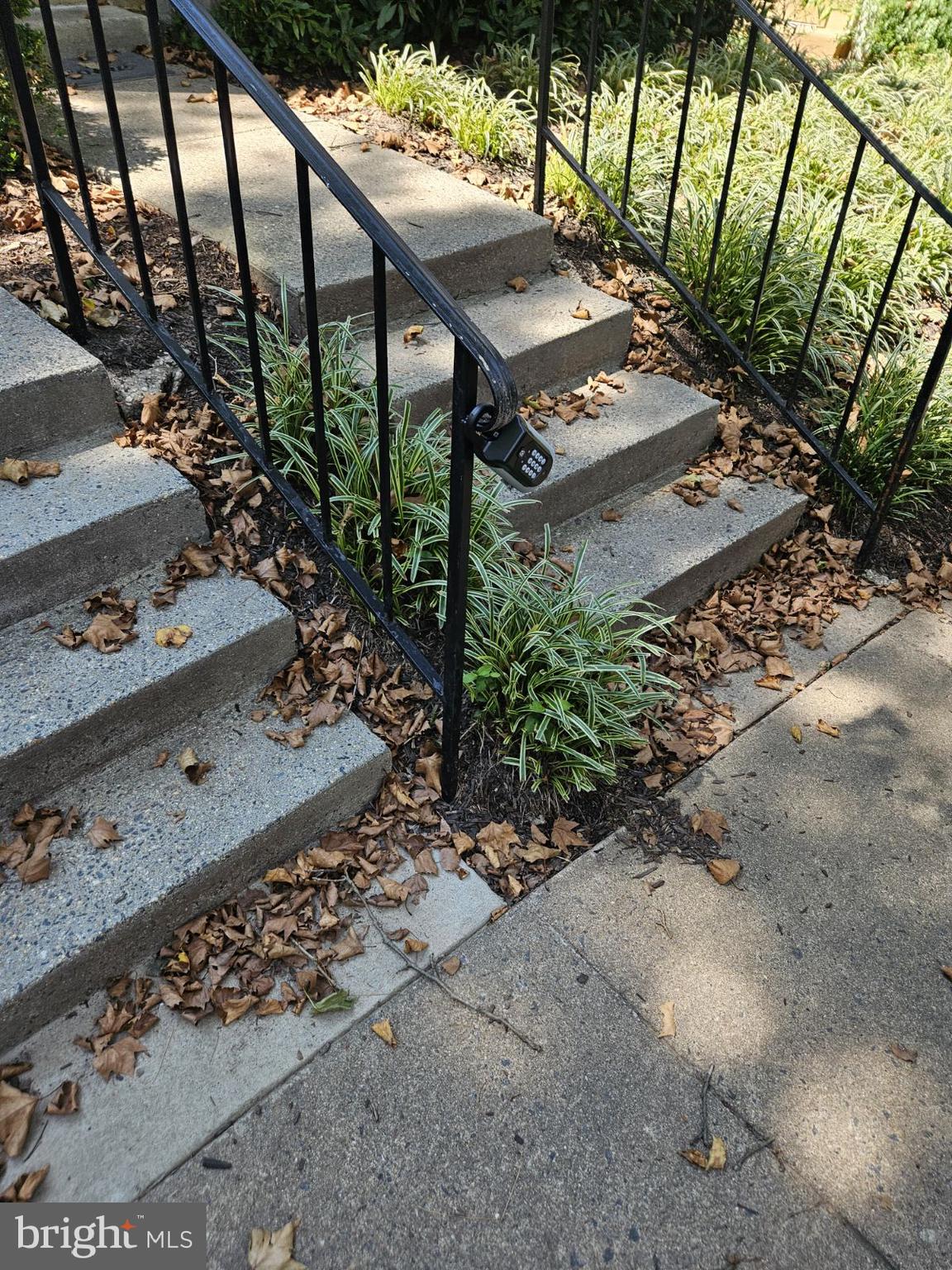 VILLARIDGE - Residential Lease