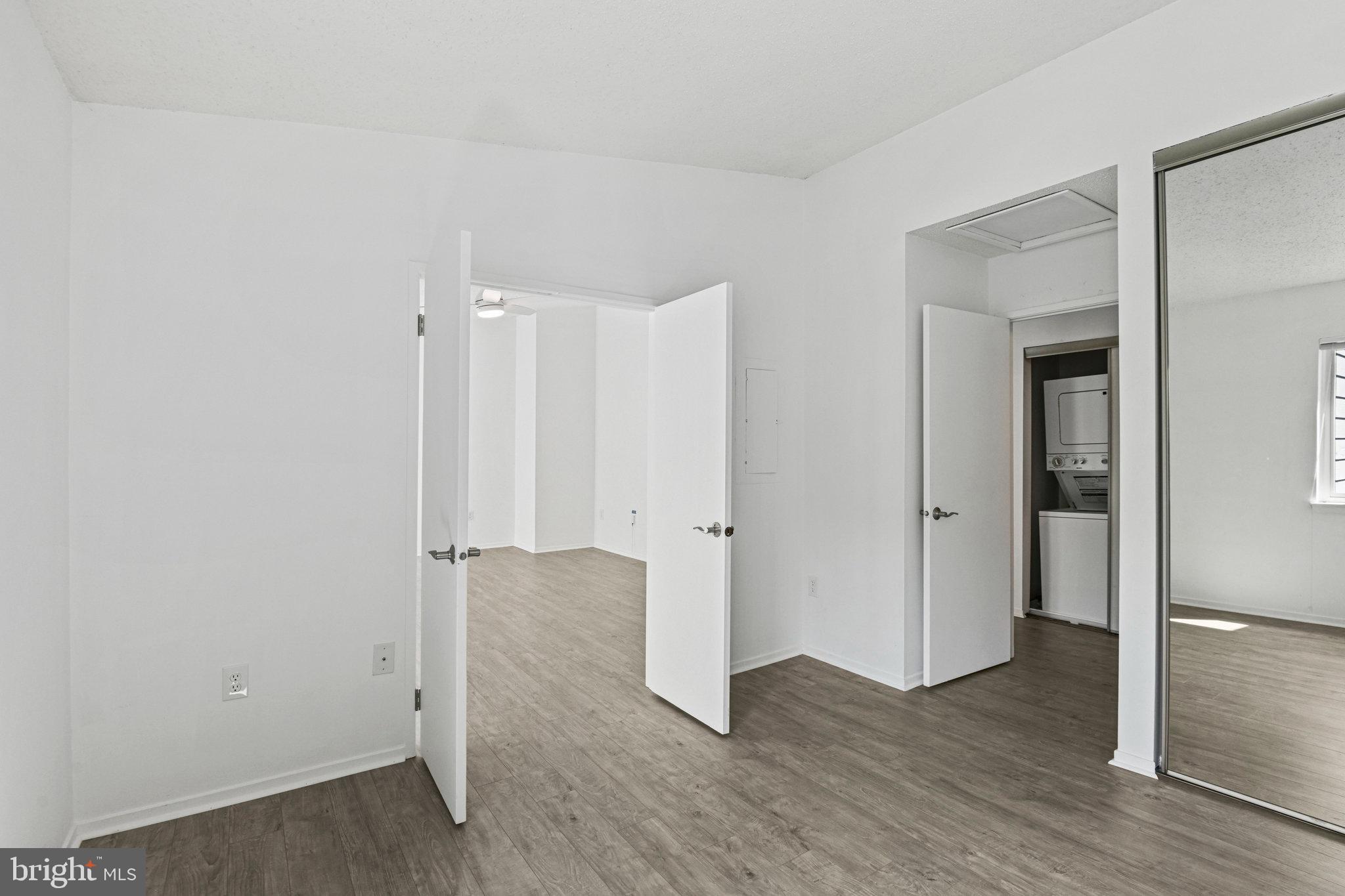 VILLARIDGE - Residential Lease