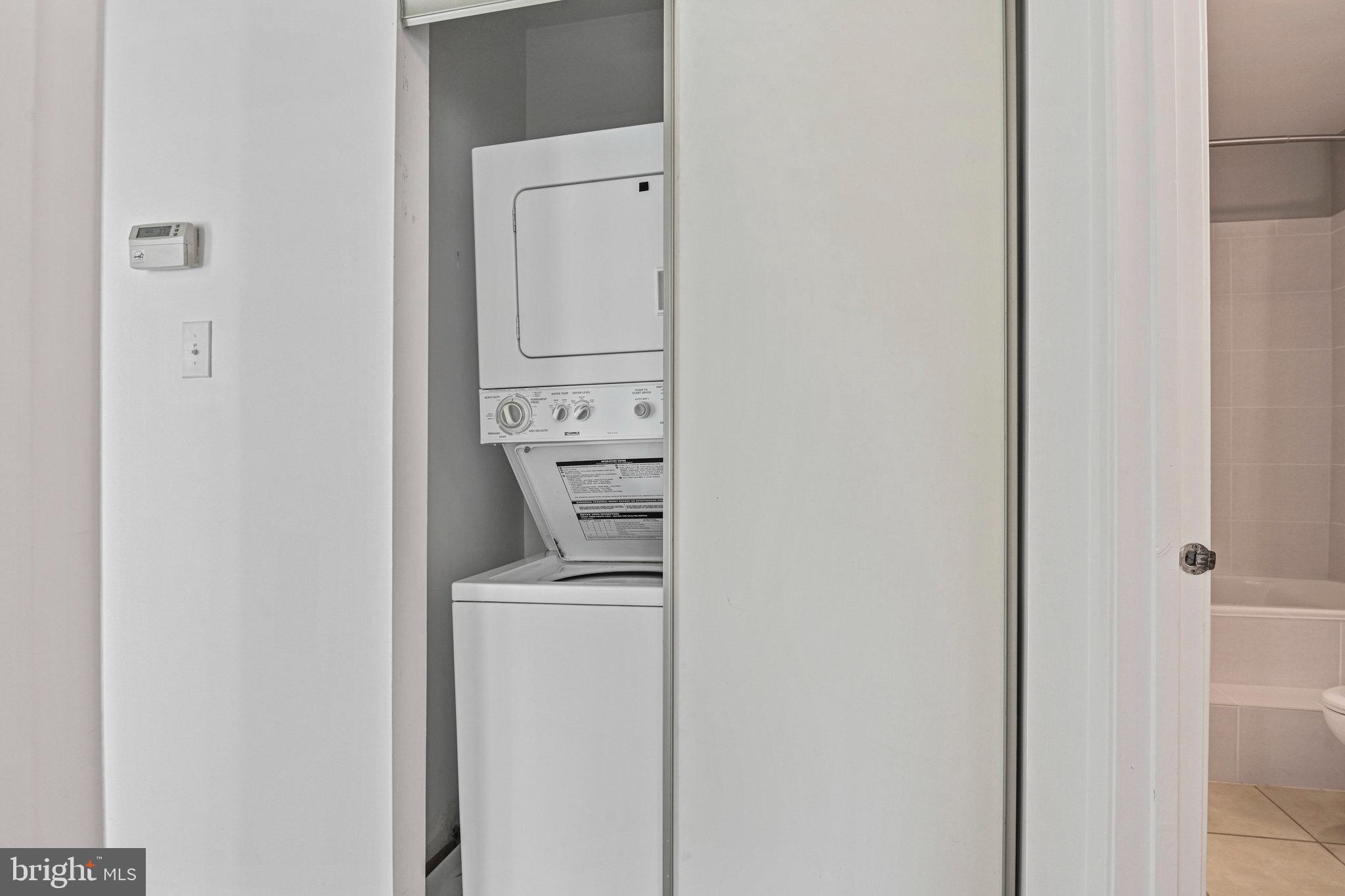 VILLARIDGE - Residential Lease