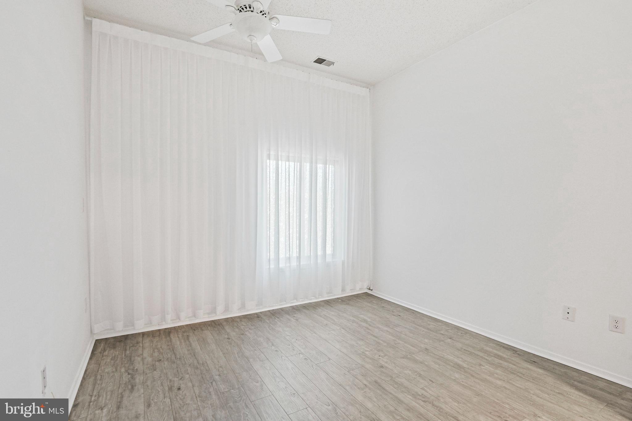 VILLARIDGE - Residential Lease