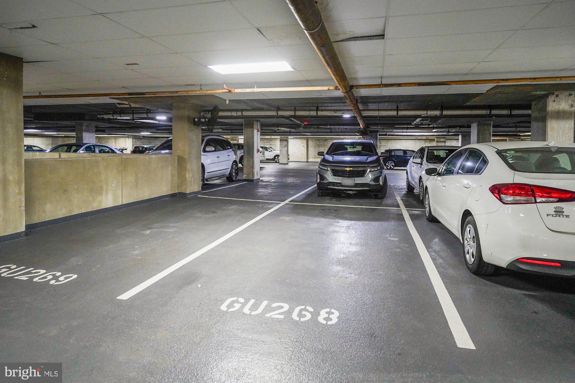 SAVOY AT RESTON TOWN CENTER - Residential