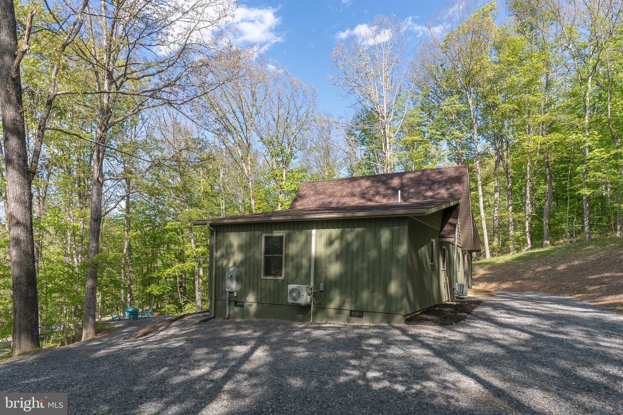LAKE FERNDALE - Residential