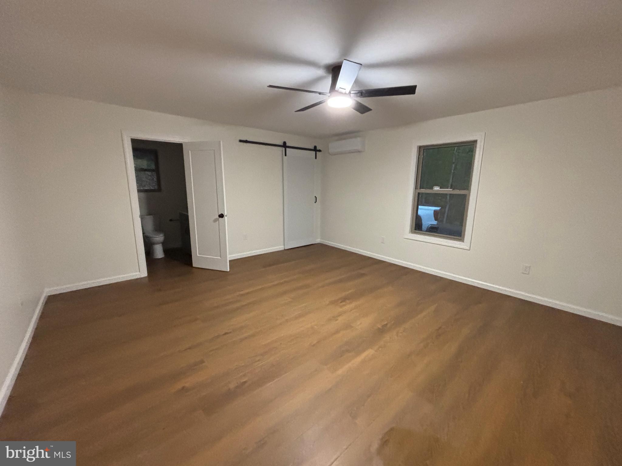 LAKE FERNDALE - Residential