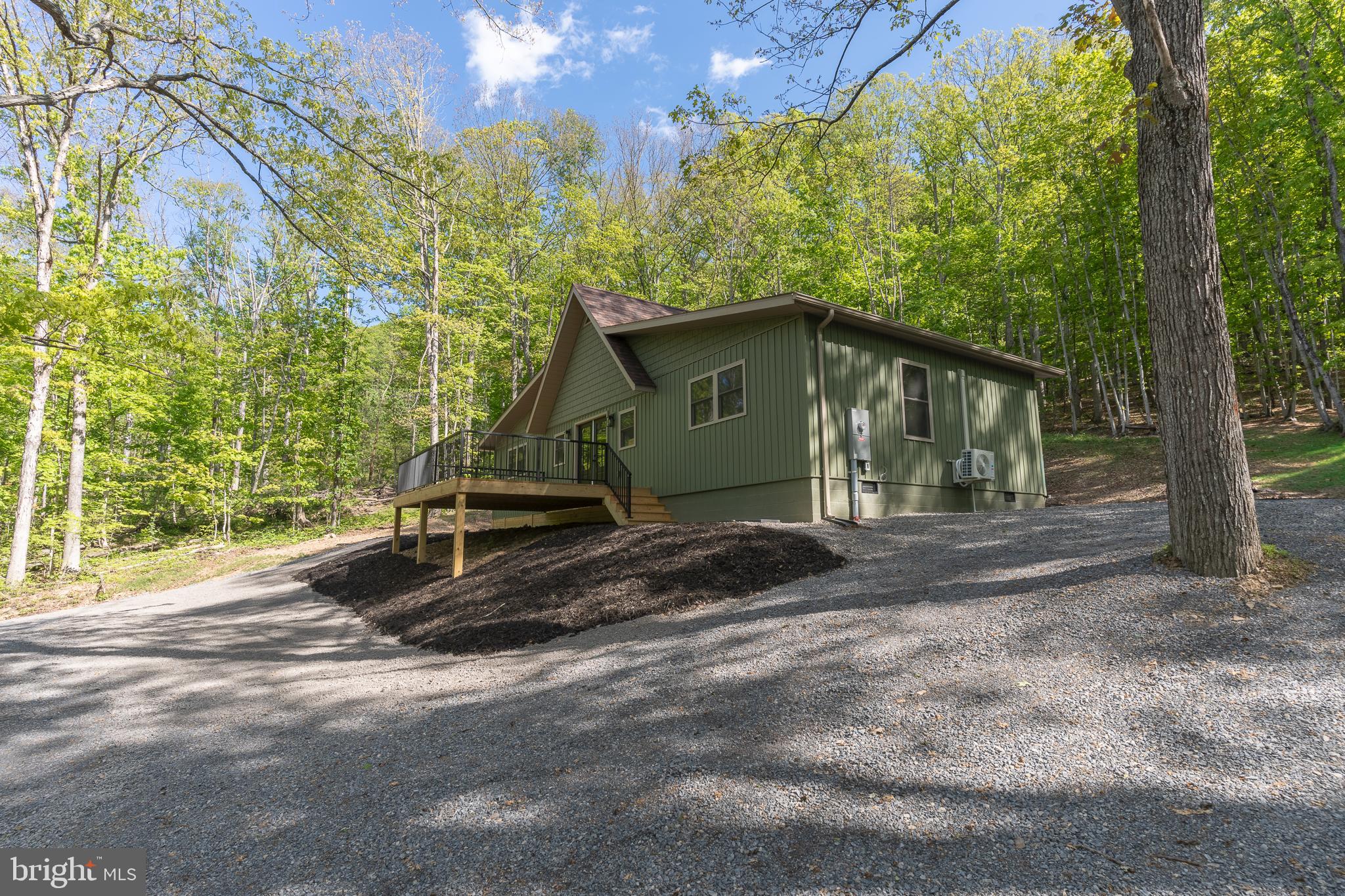 LAKE FERNDALE - Residential