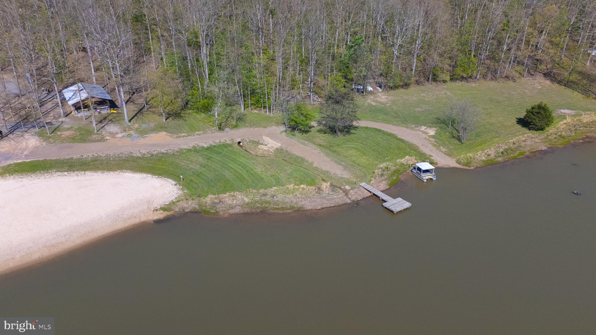 LAKE FERNDALE - Residential