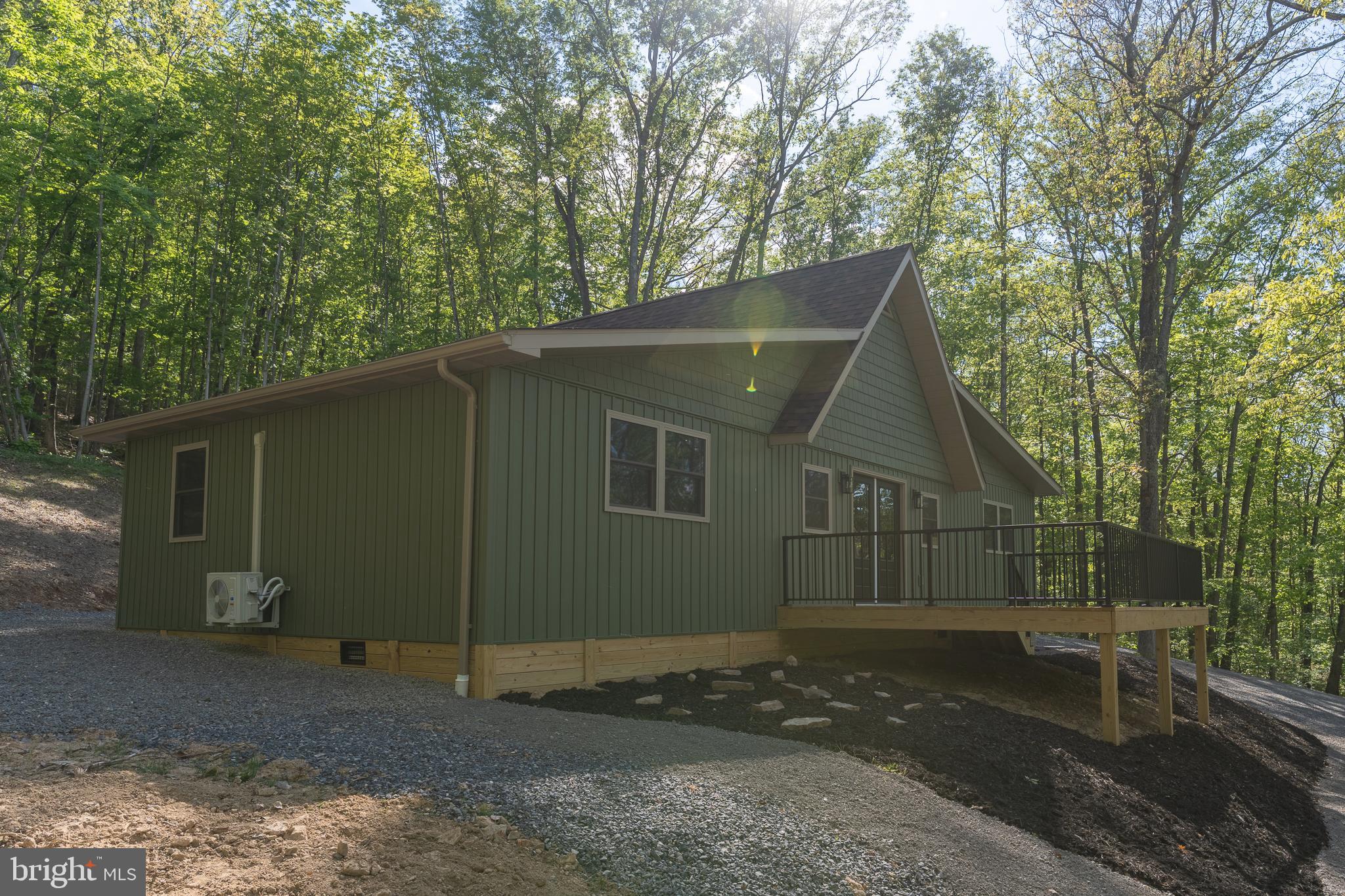 LAKE FERNDALE - Residential