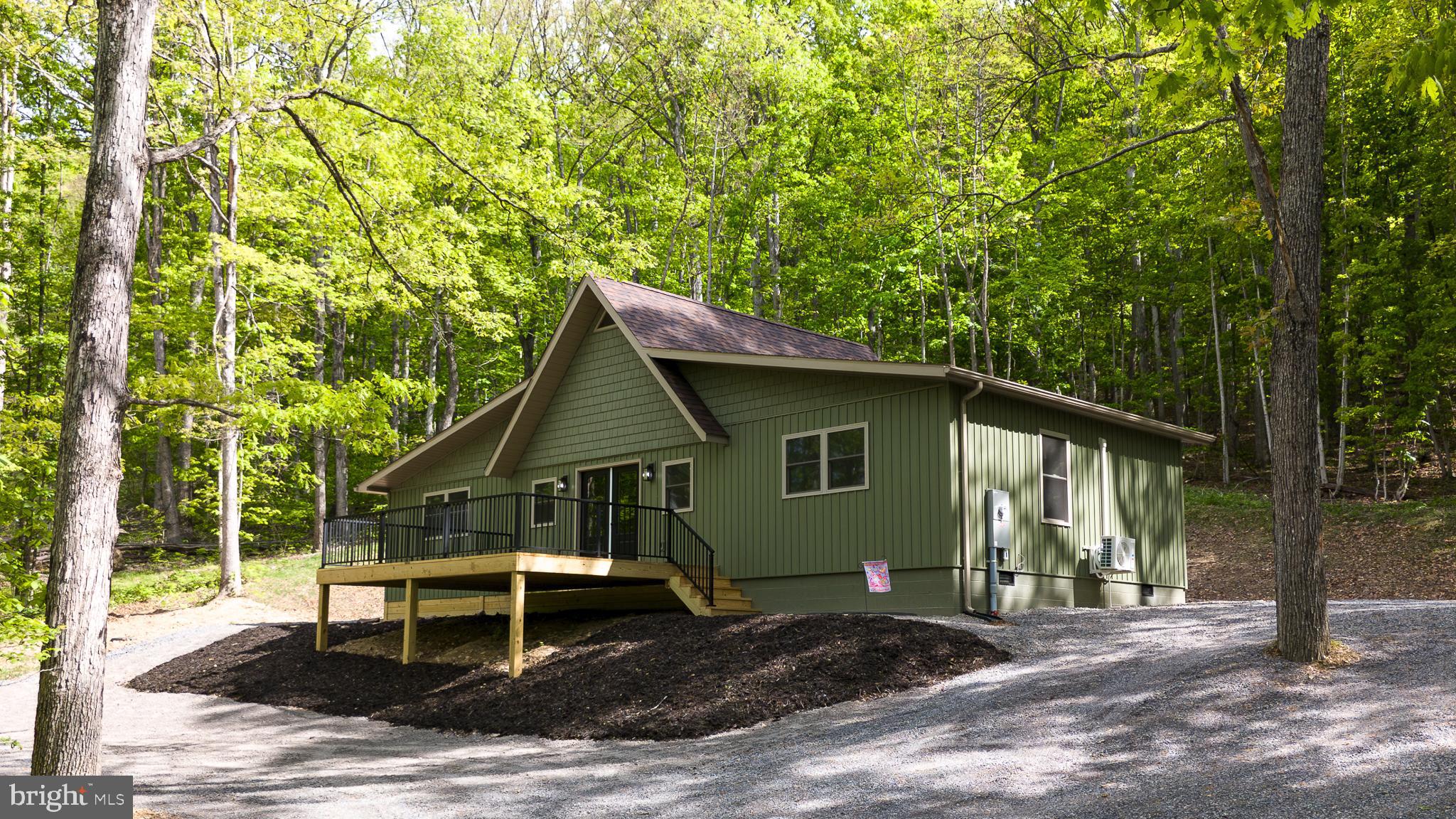 LAKE FERNDALE - Residential