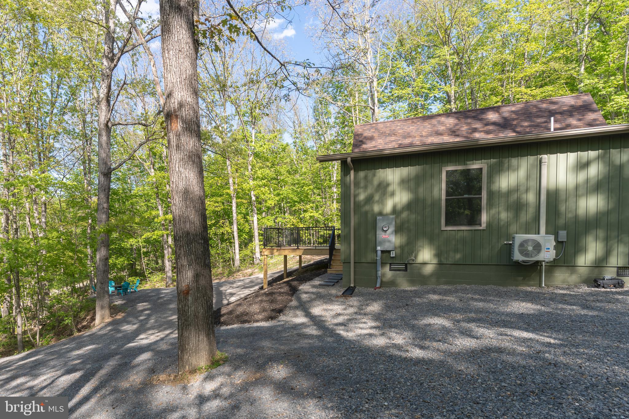 LAKE FERNDALE - Residential