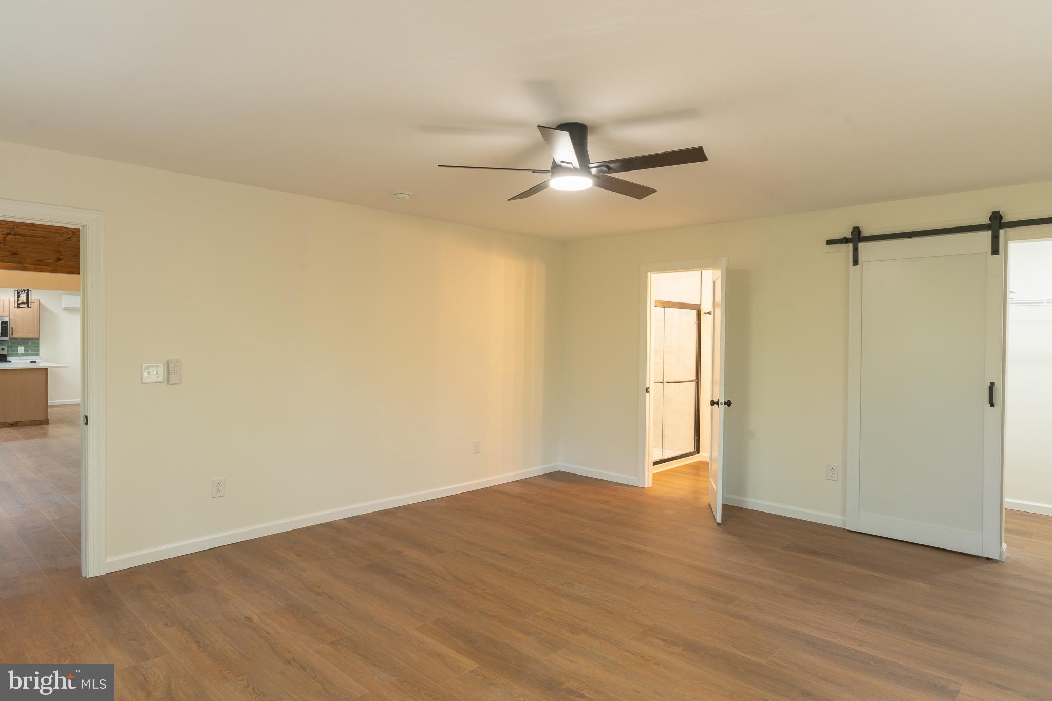 LAKE FERNDALE - Residential