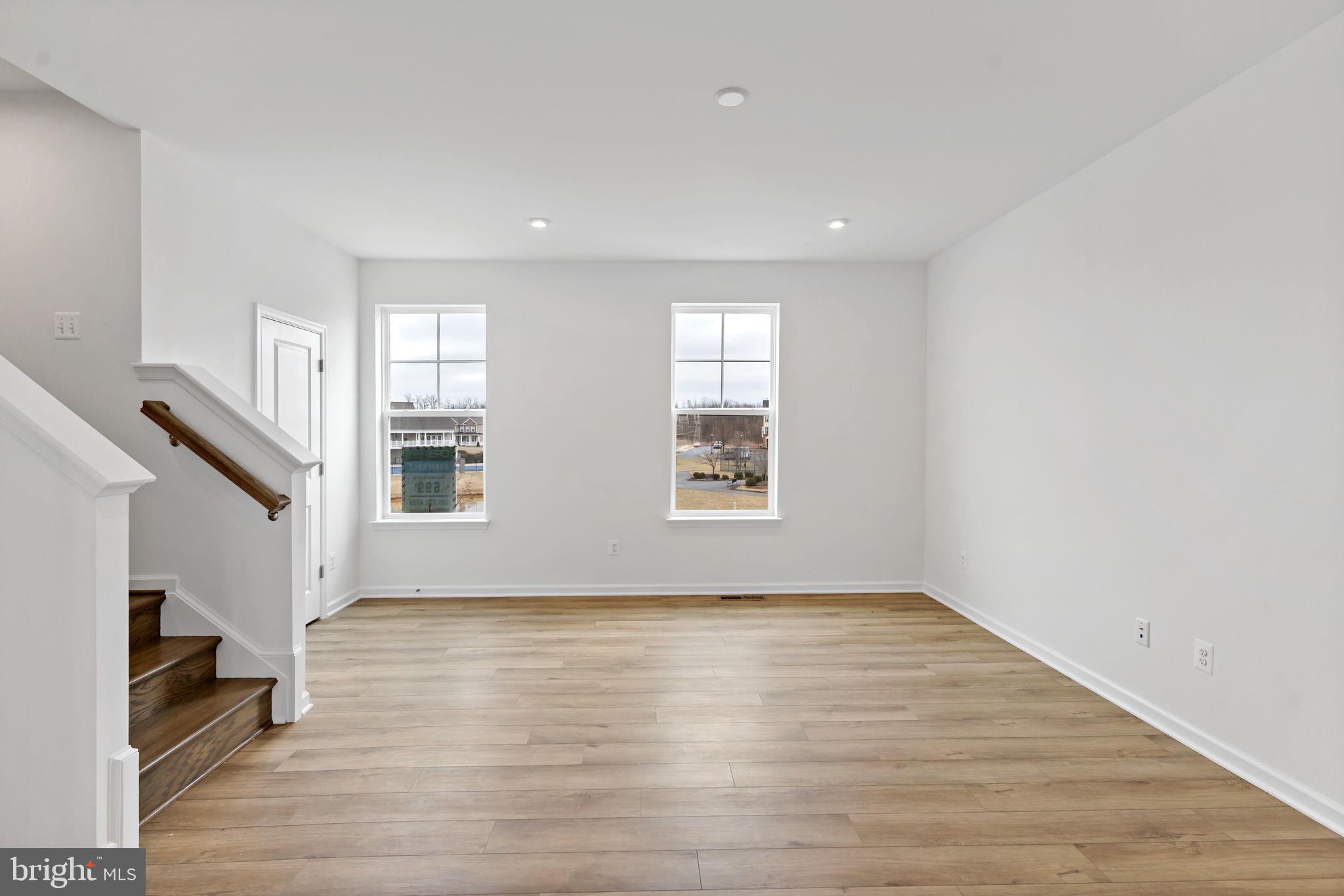 MARTINSBURG STATION - Residential