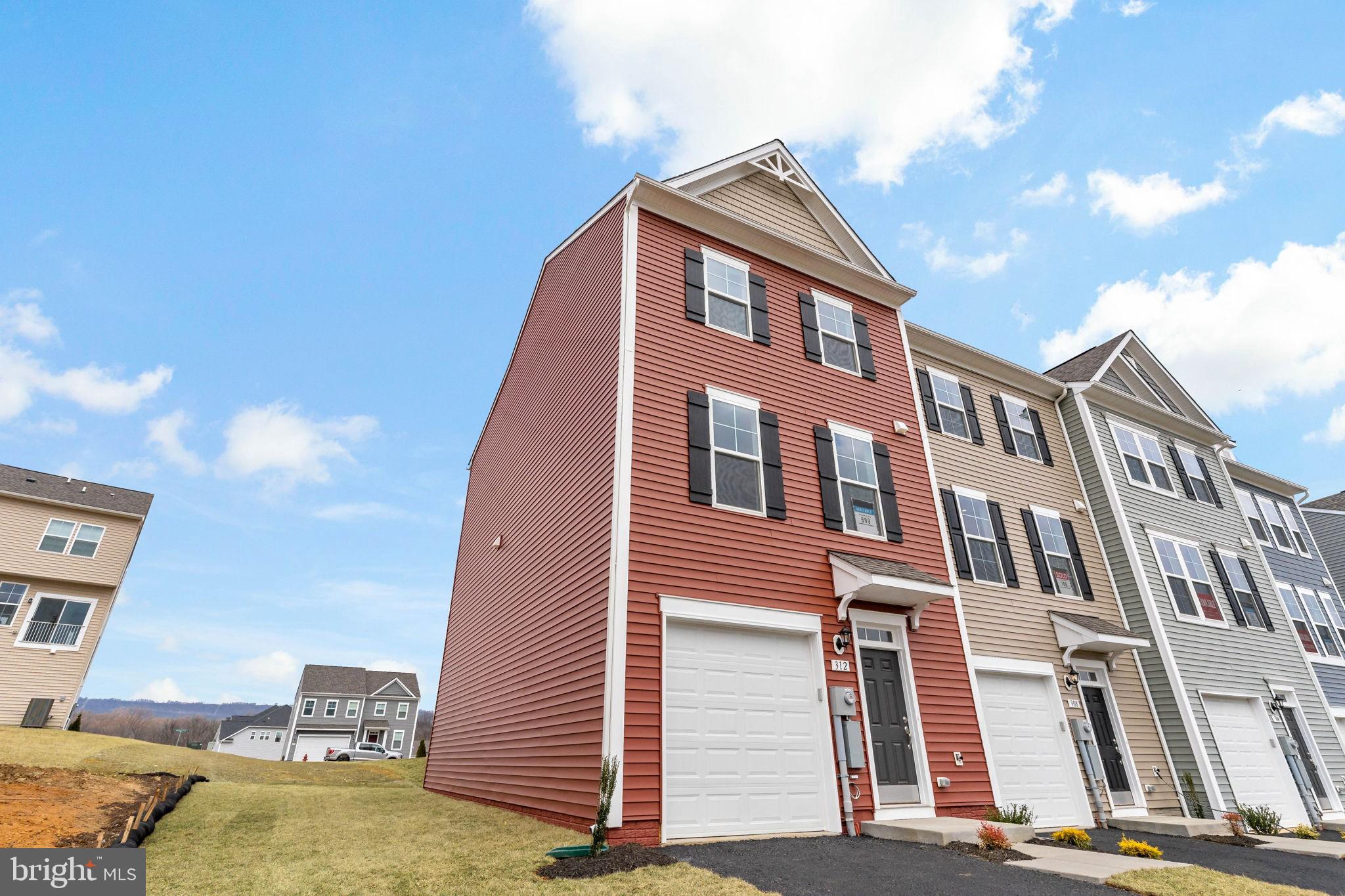 MARTINSBURG STATION - Residential