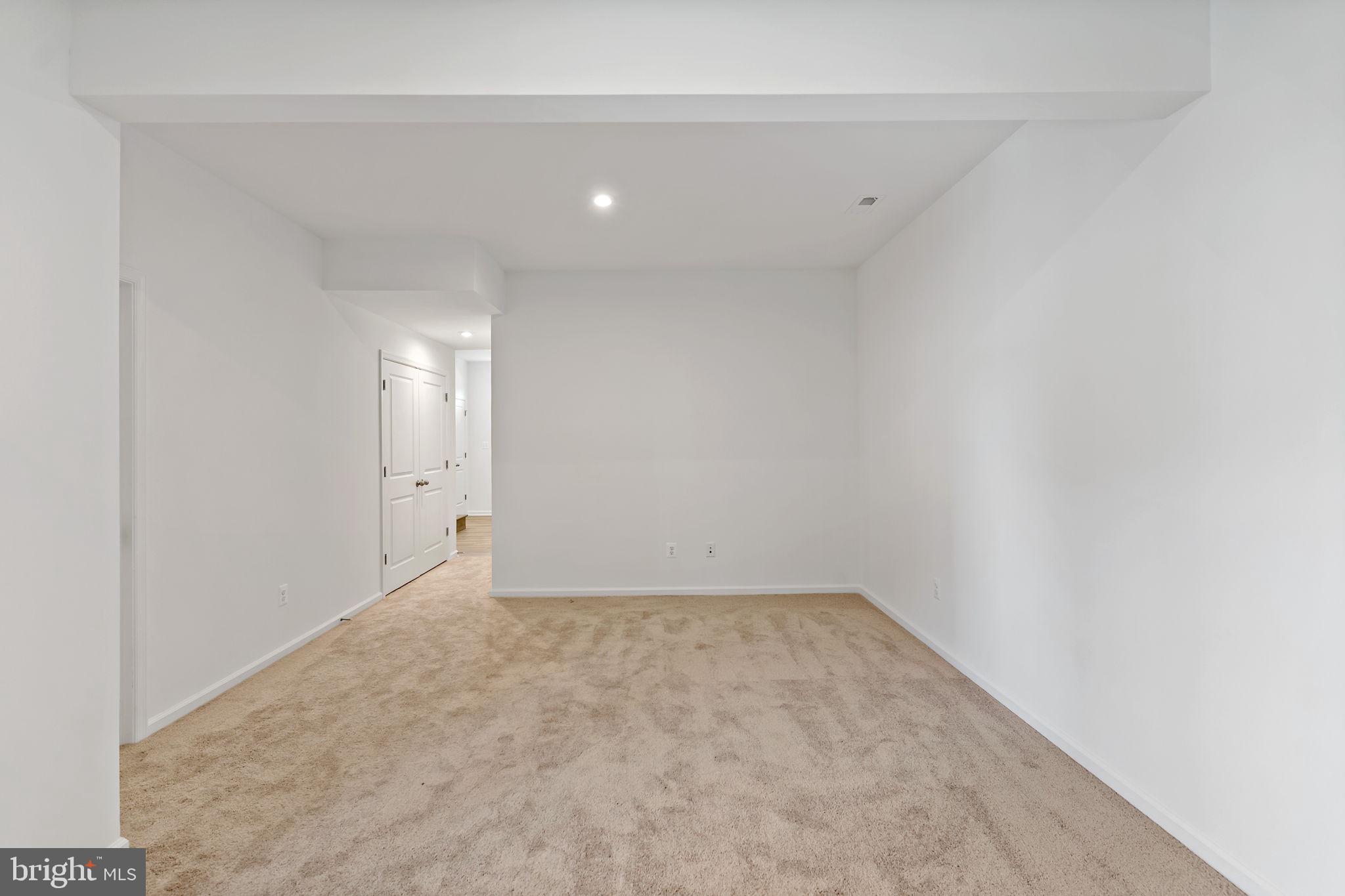 MARTINSBURG STATION - Residential