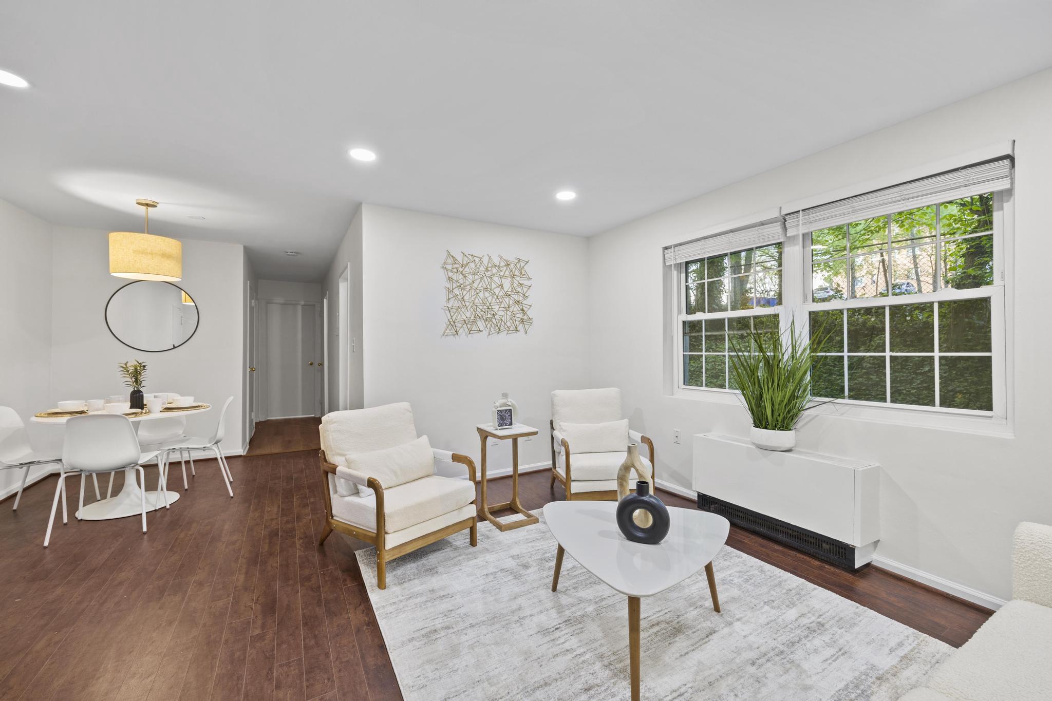 2030 N VERMONT STREET N 102