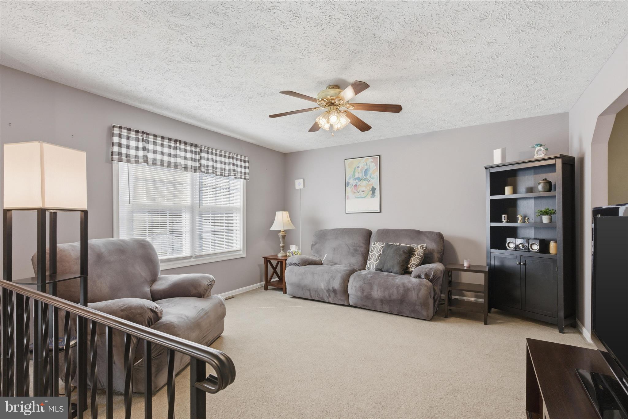 SUMMITT HILL - Residential