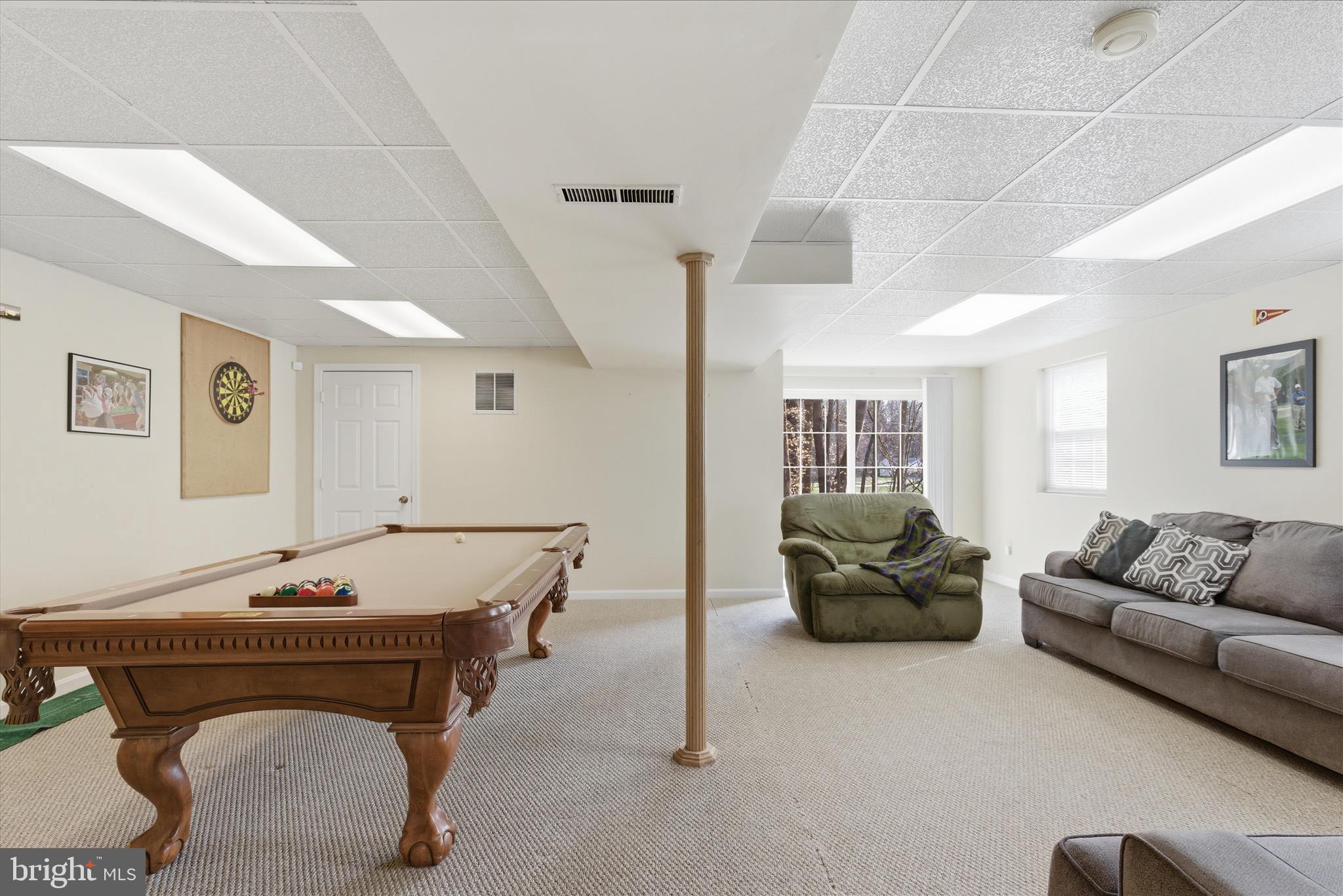 SUMMITT HILL - Residential