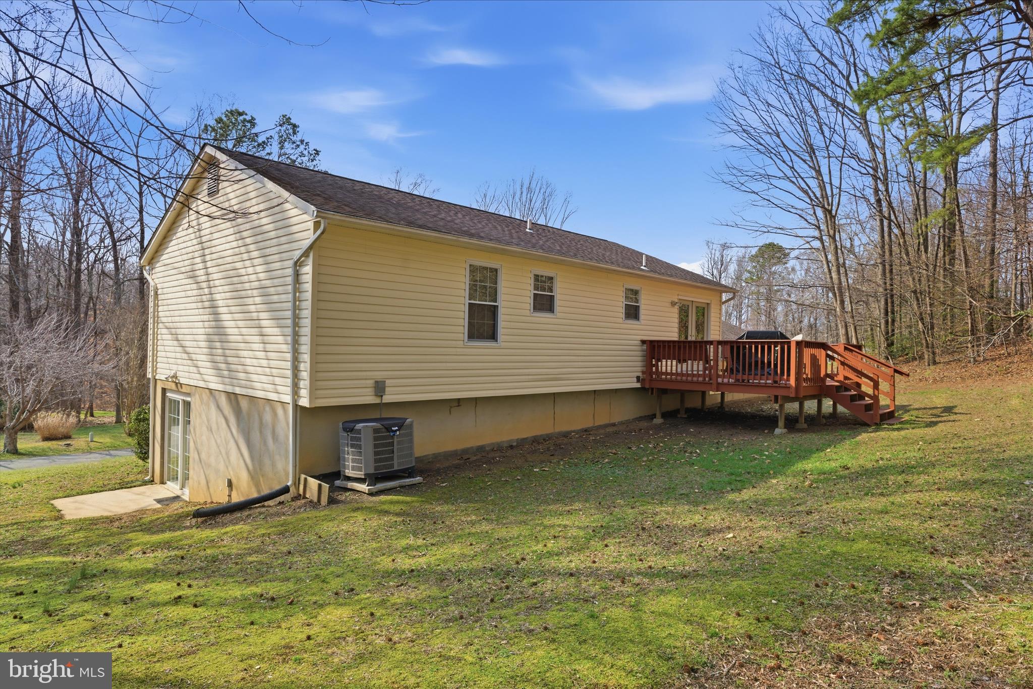 SUMMITT HILL - Residential