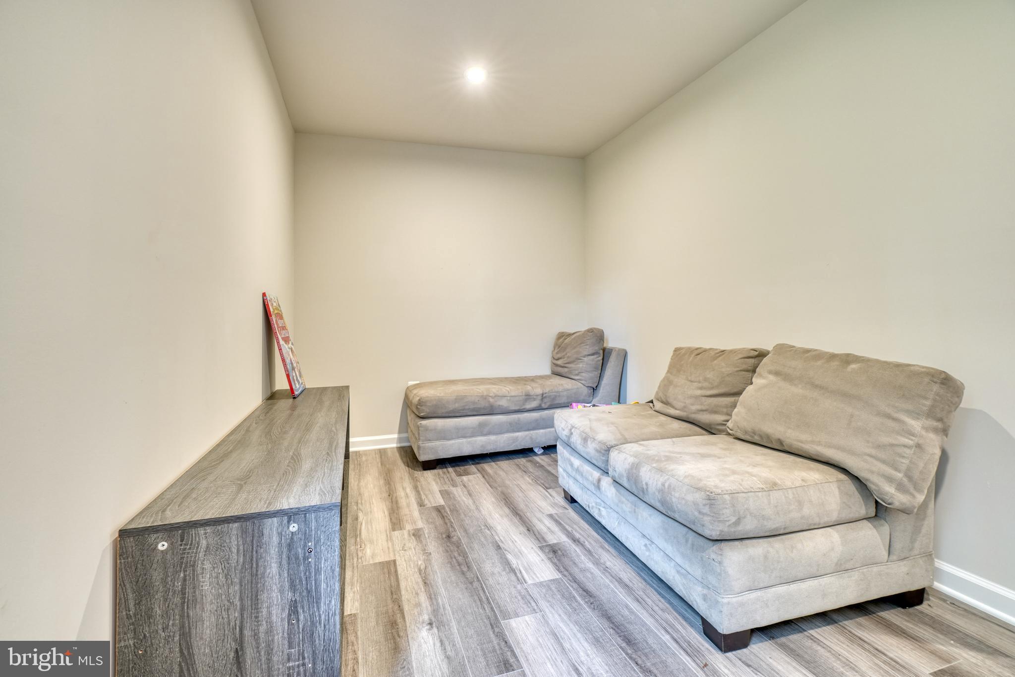 CHESAPEAKE CLUB - Residential