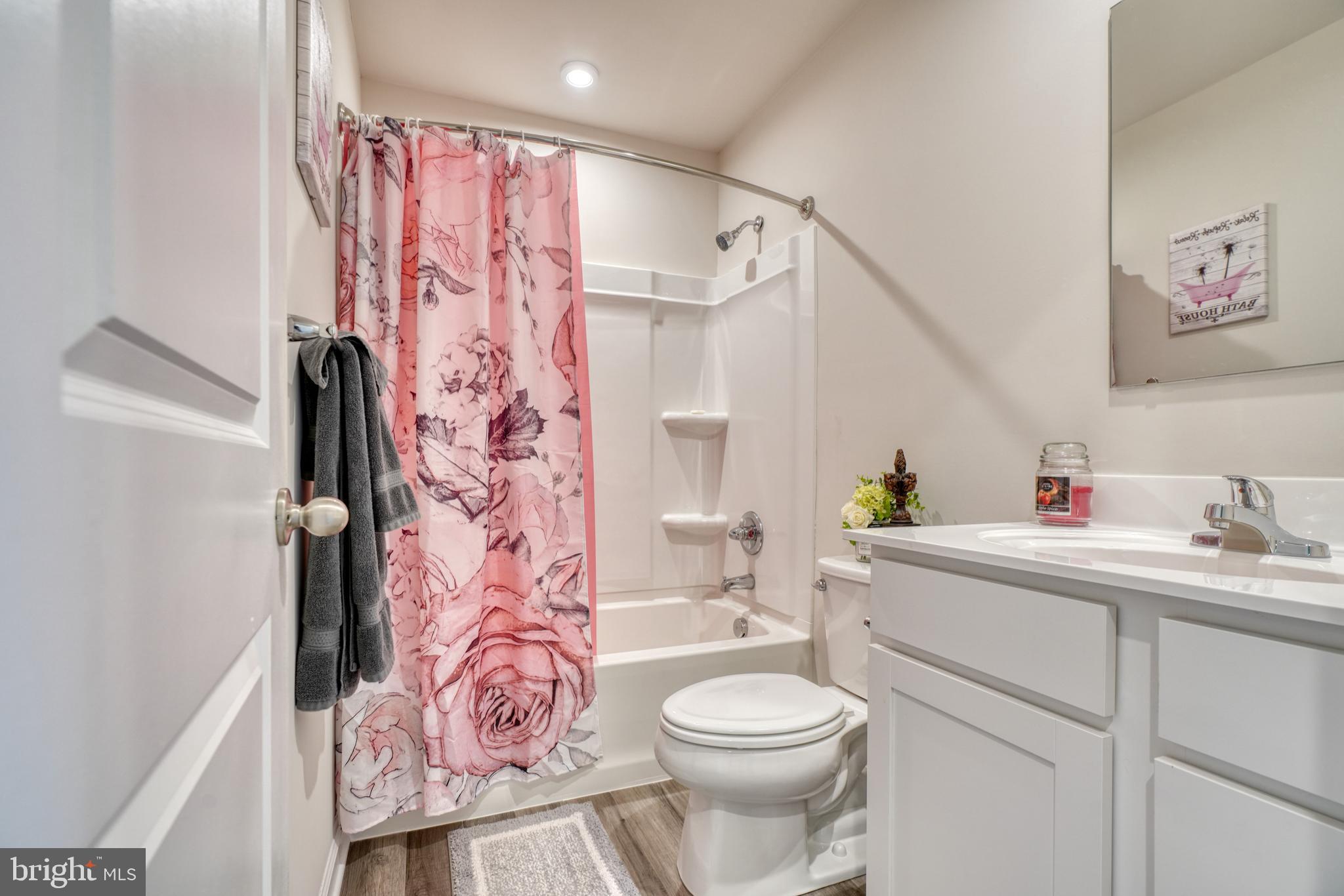 CHESAPEAKE CLUB - Residential