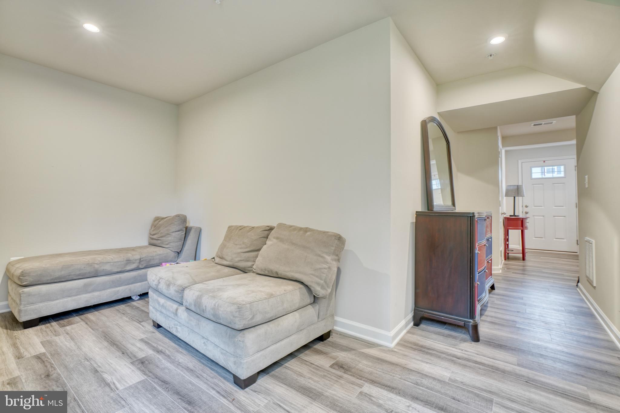 CHESAPEAKE CLUB - Residential