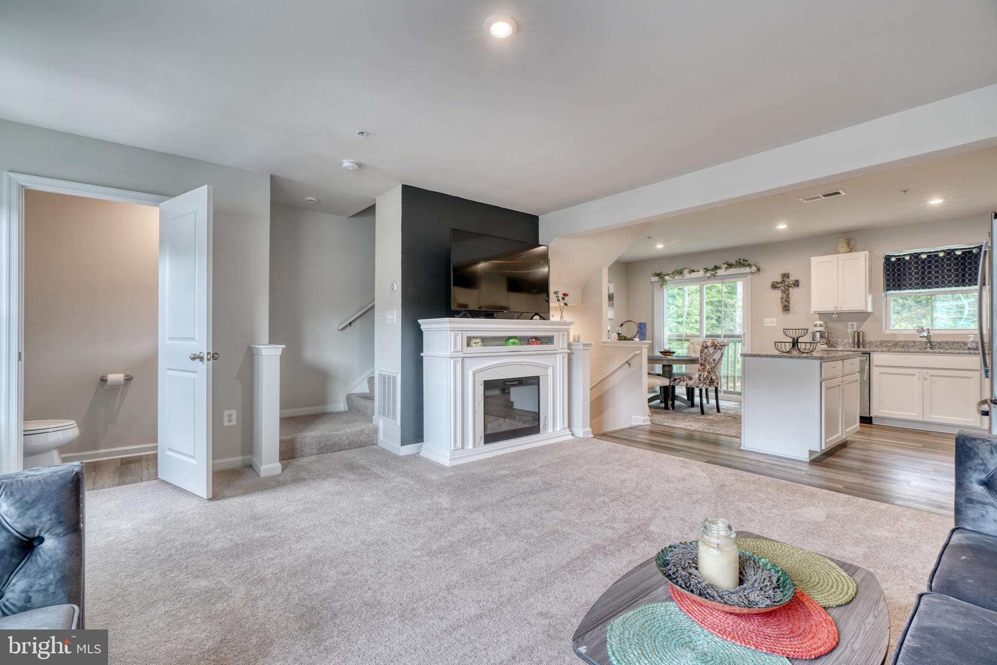 CHESAPEAKE CLUB - Residential