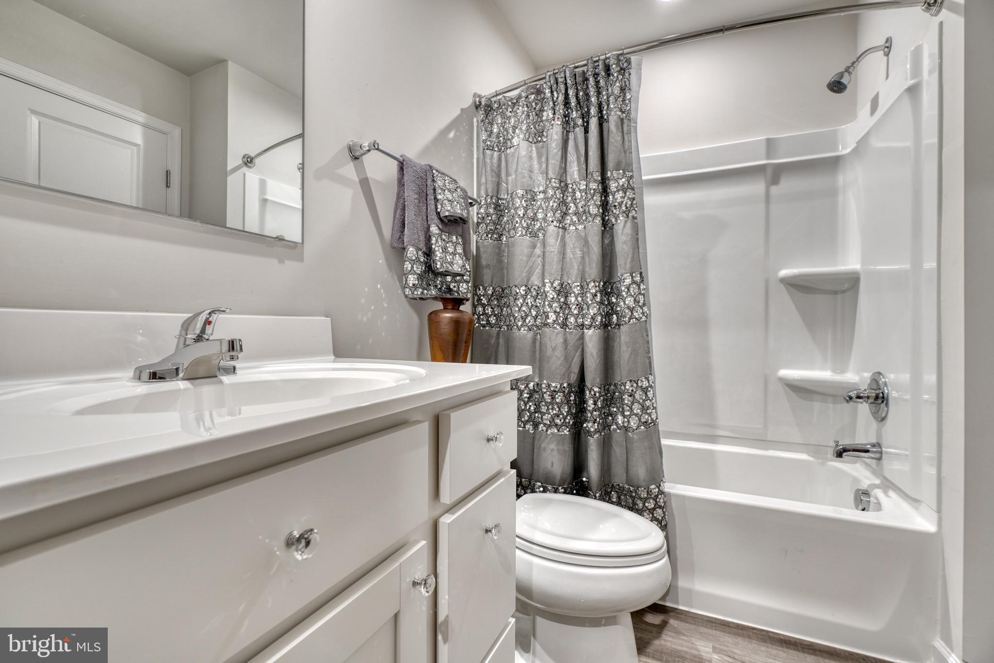 CHESAPEAKE CLUB - Residential