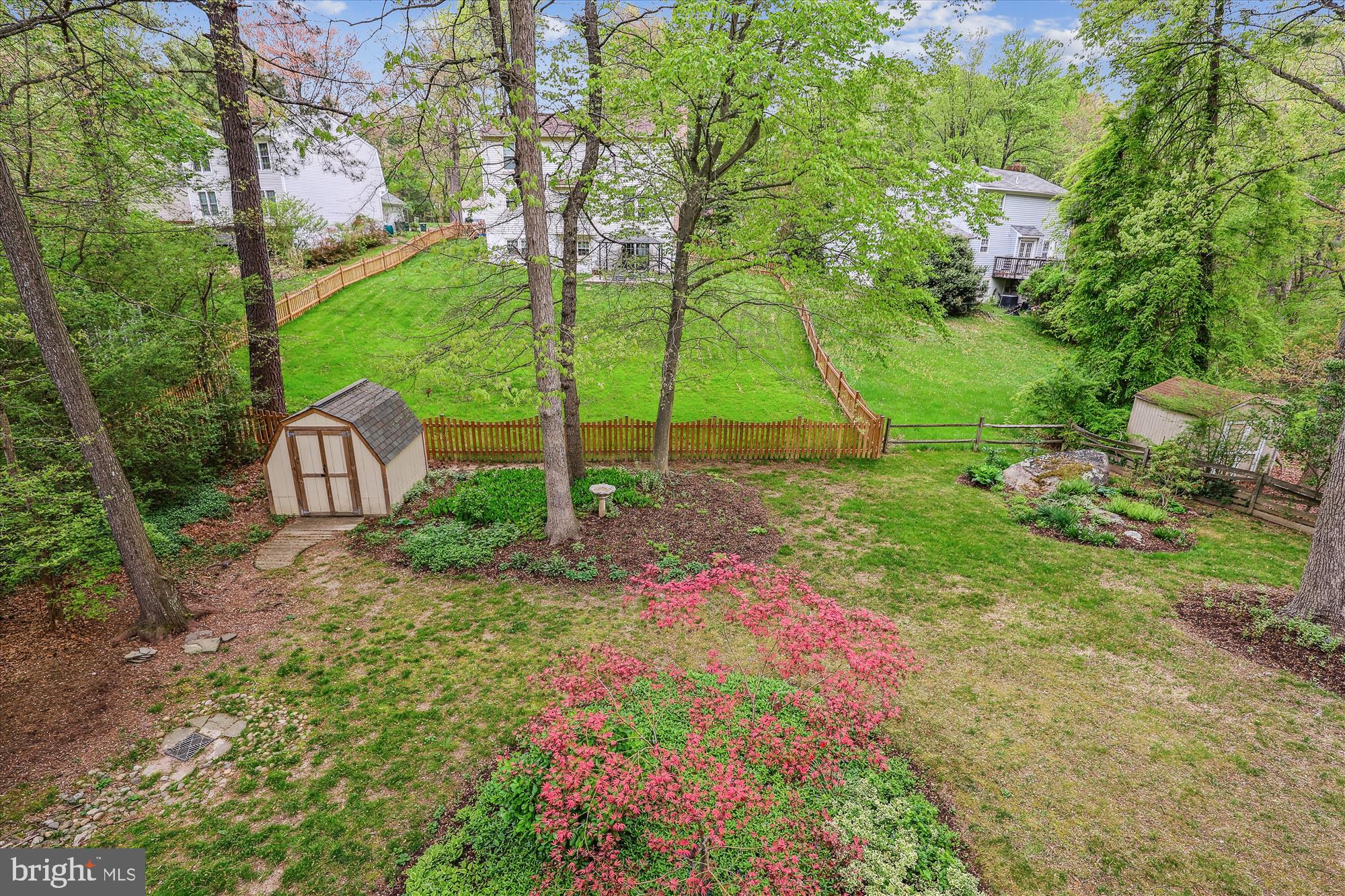 LAKE RIDGE - Residential