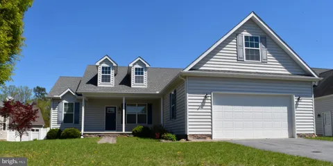68 Split Oak Drive, Felton, DE MLS: DEKT2035636