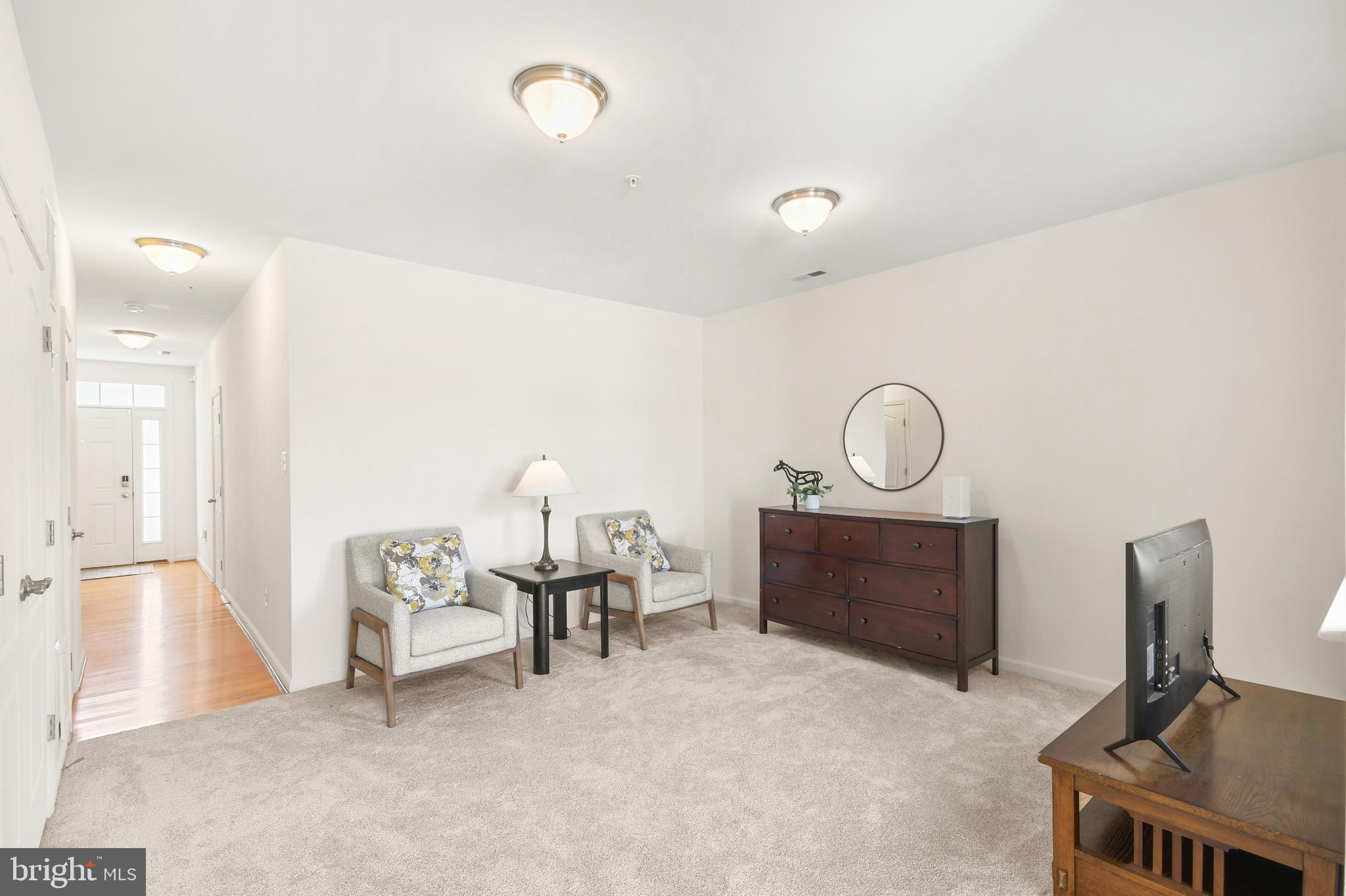 COLLEGIATE ACRES - Residential